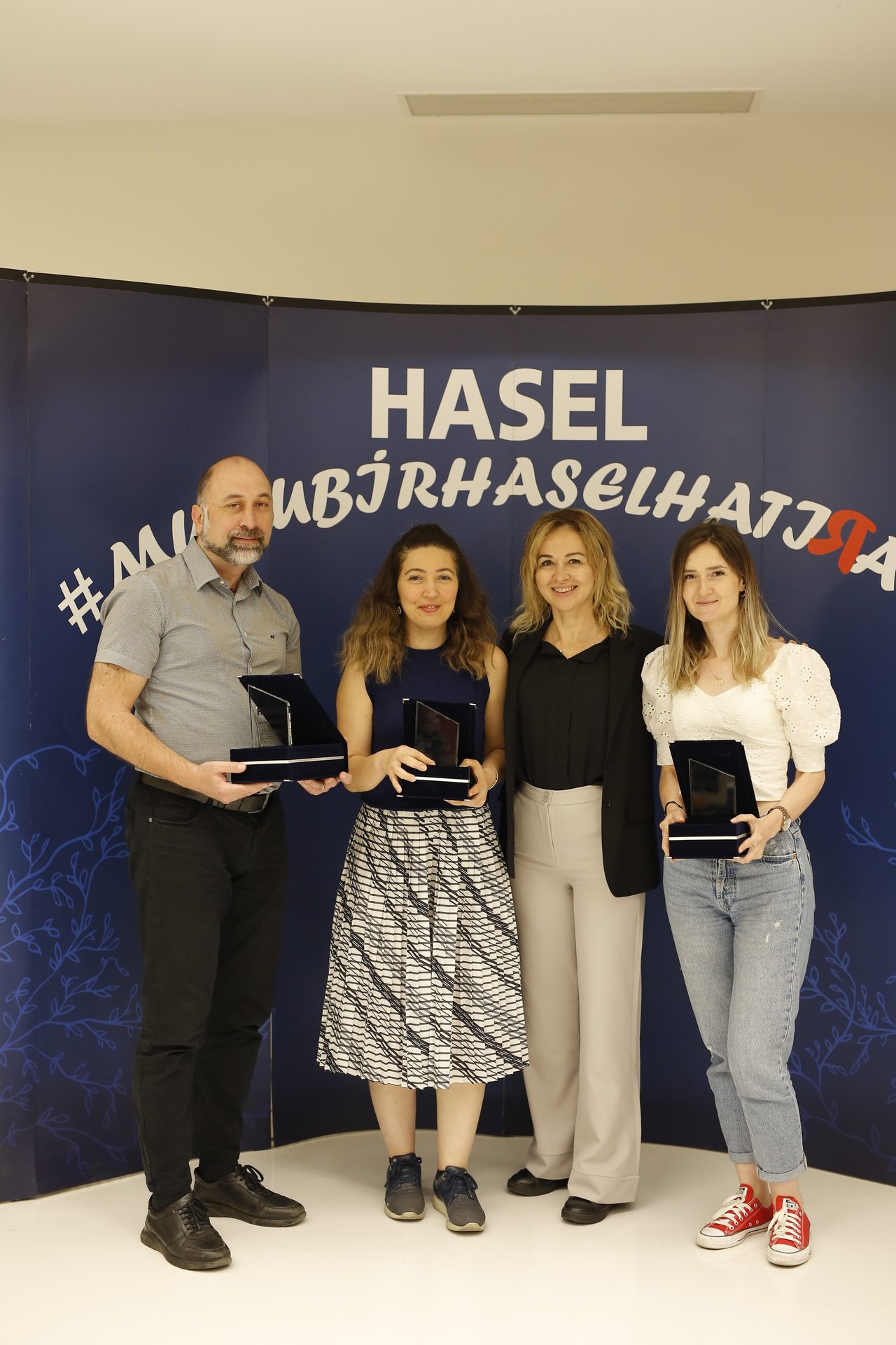hasel, plaket, tören