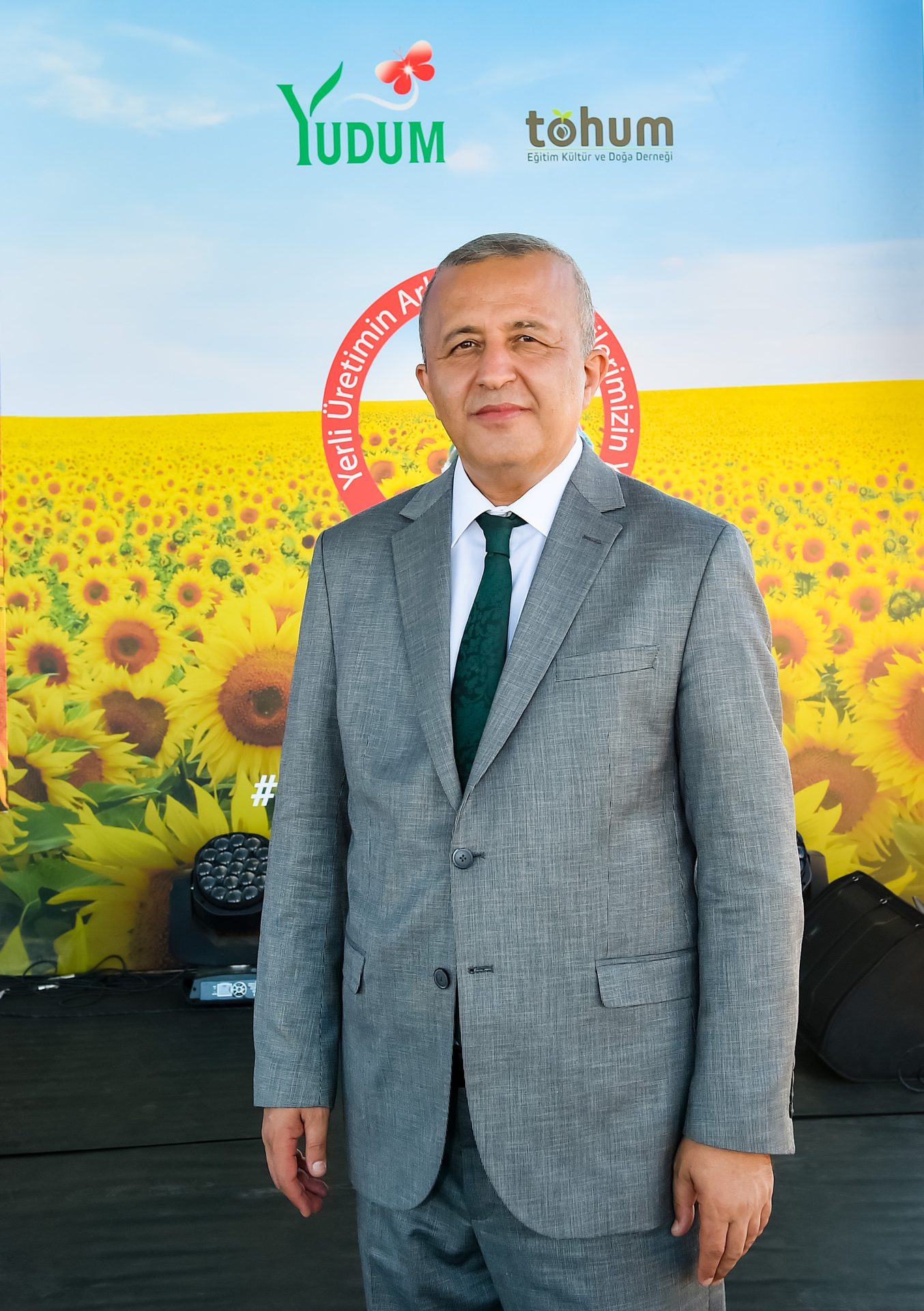 Dress shirt, Clothing, Tie, Sleeve, Smile, Plant, Yellow, Collar, Happy
