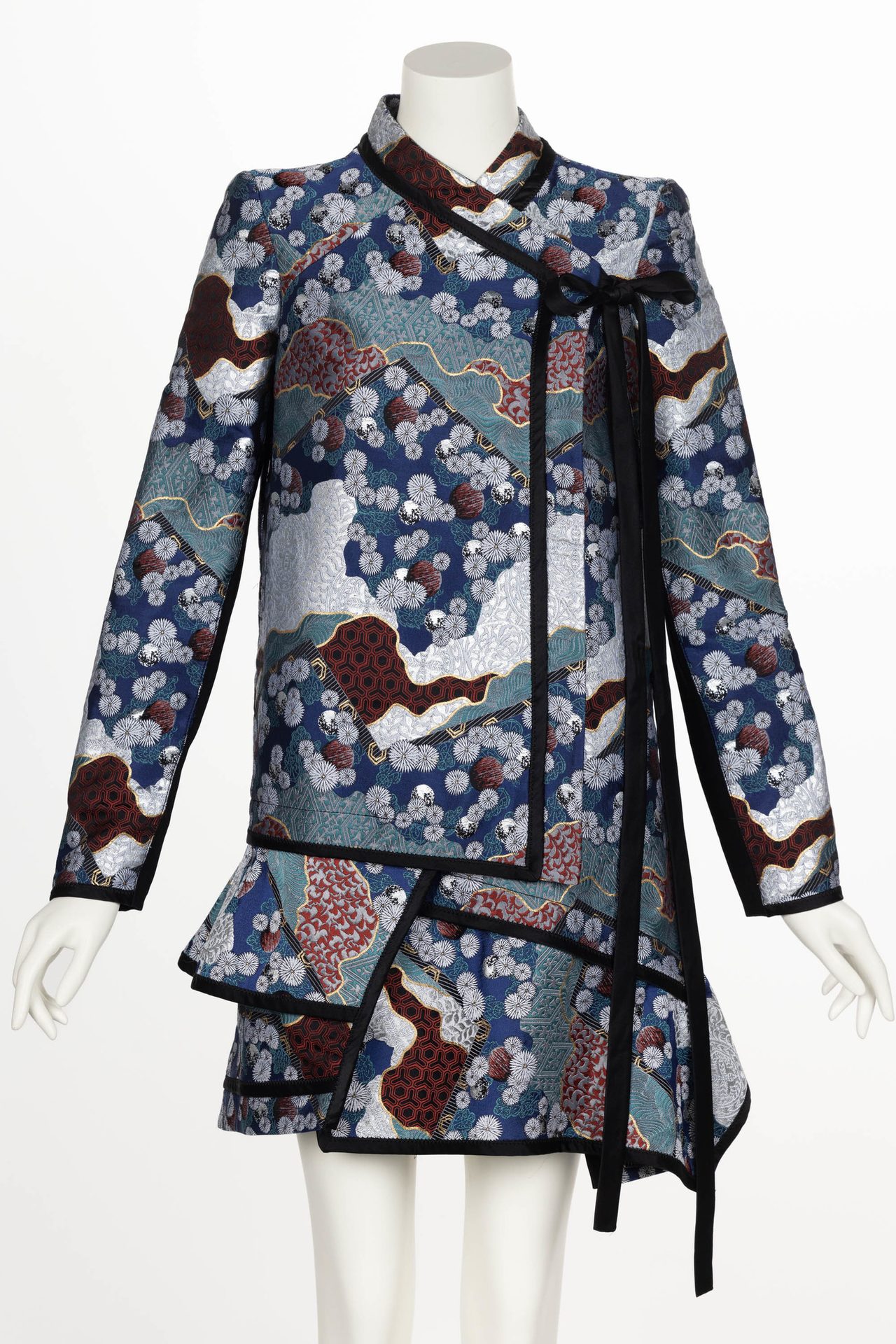 One-piece garment, Clothes hanger, Day dress, Outerwear, Neck, Fashion, Coat, Sleeve, Collar