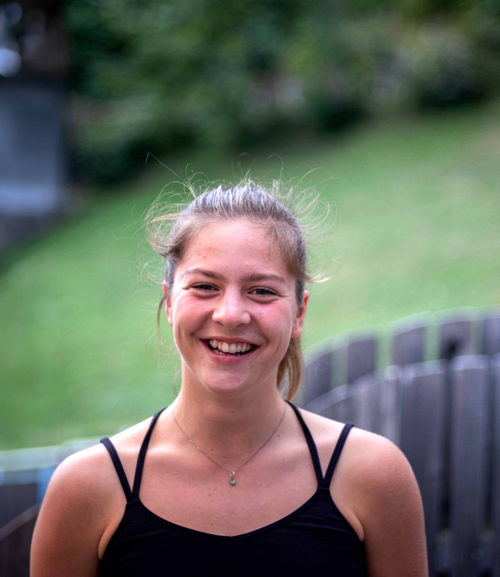 People in nature, Active tank, Flash photography, Clothing, Smile, Happy, Grass