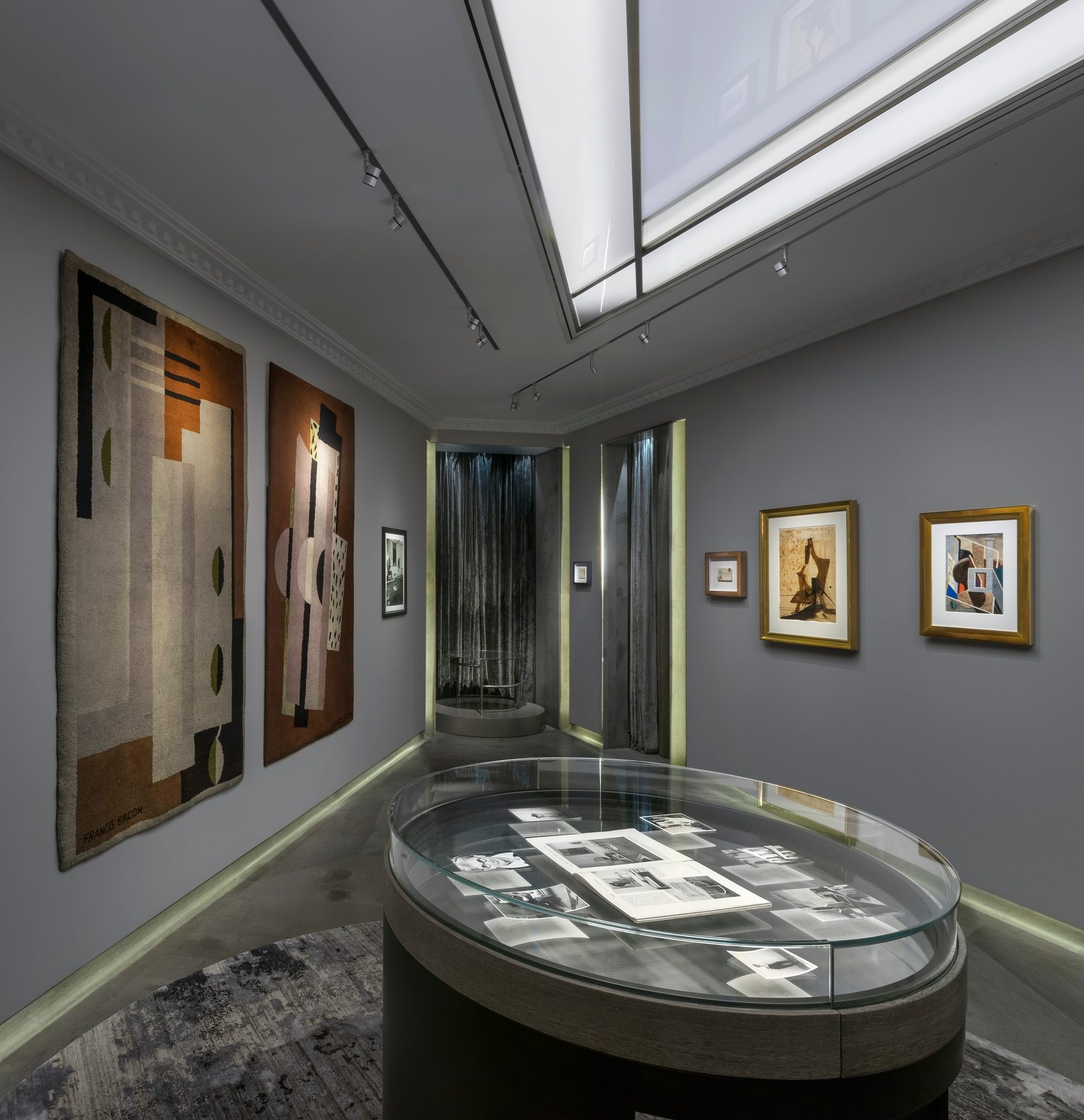 Picture frame, Interior design, Property, Building, Lighting, Hall, Architecture, Floor, Flooring, Wood