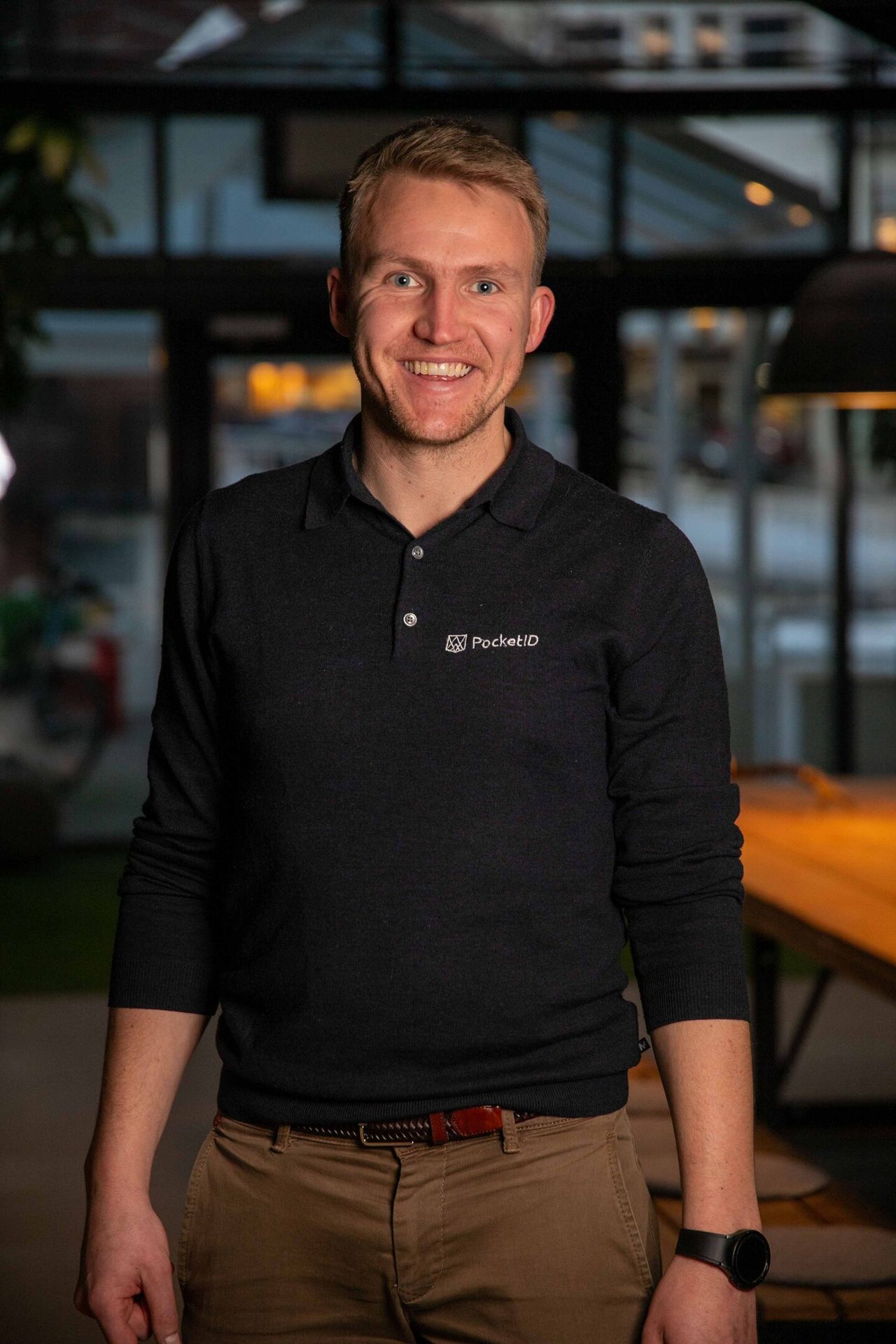 Flash photography, Dress shirt, Smile, Muscle, Sleeve