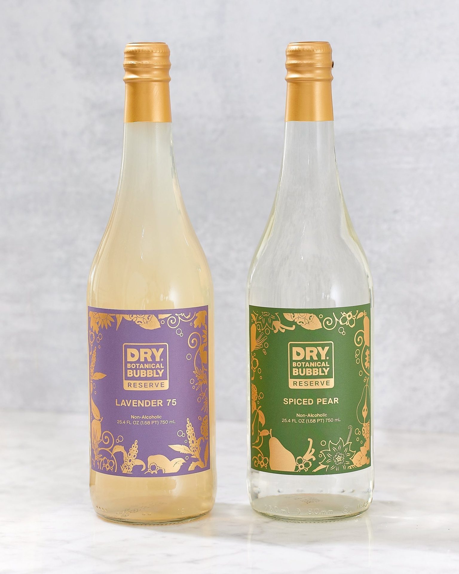Packaging and labeling, Glass bottle, Liquid, Food, Ingredient, Fluid, Solution, Drink