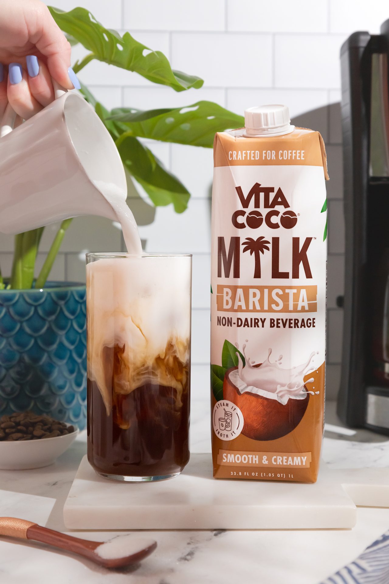 Natural foods, Liquid, Ingredient, Plant, Juice, Coffee, Drink