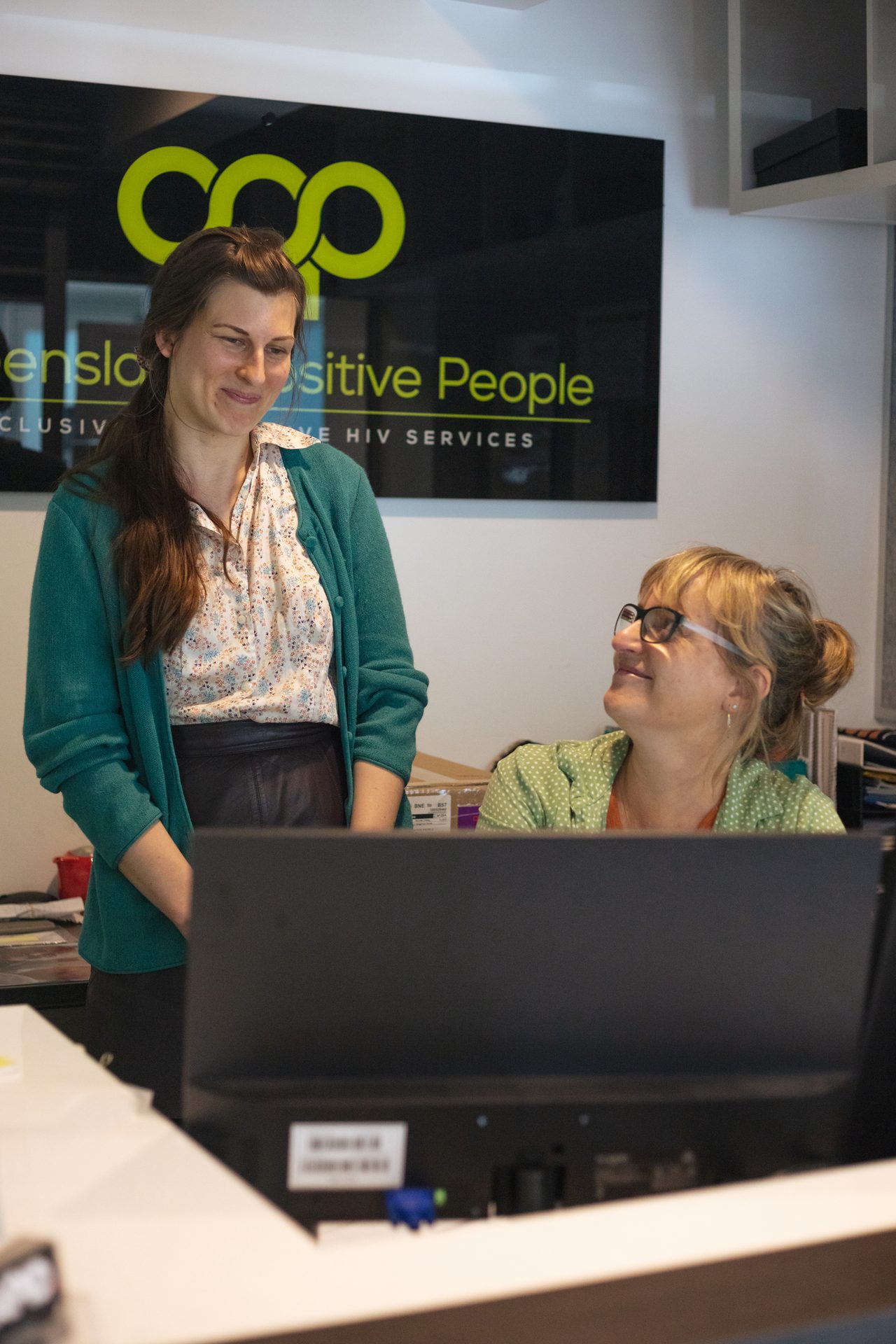 Smile, Product, Eyewear, Interaction, Gadget, Computer