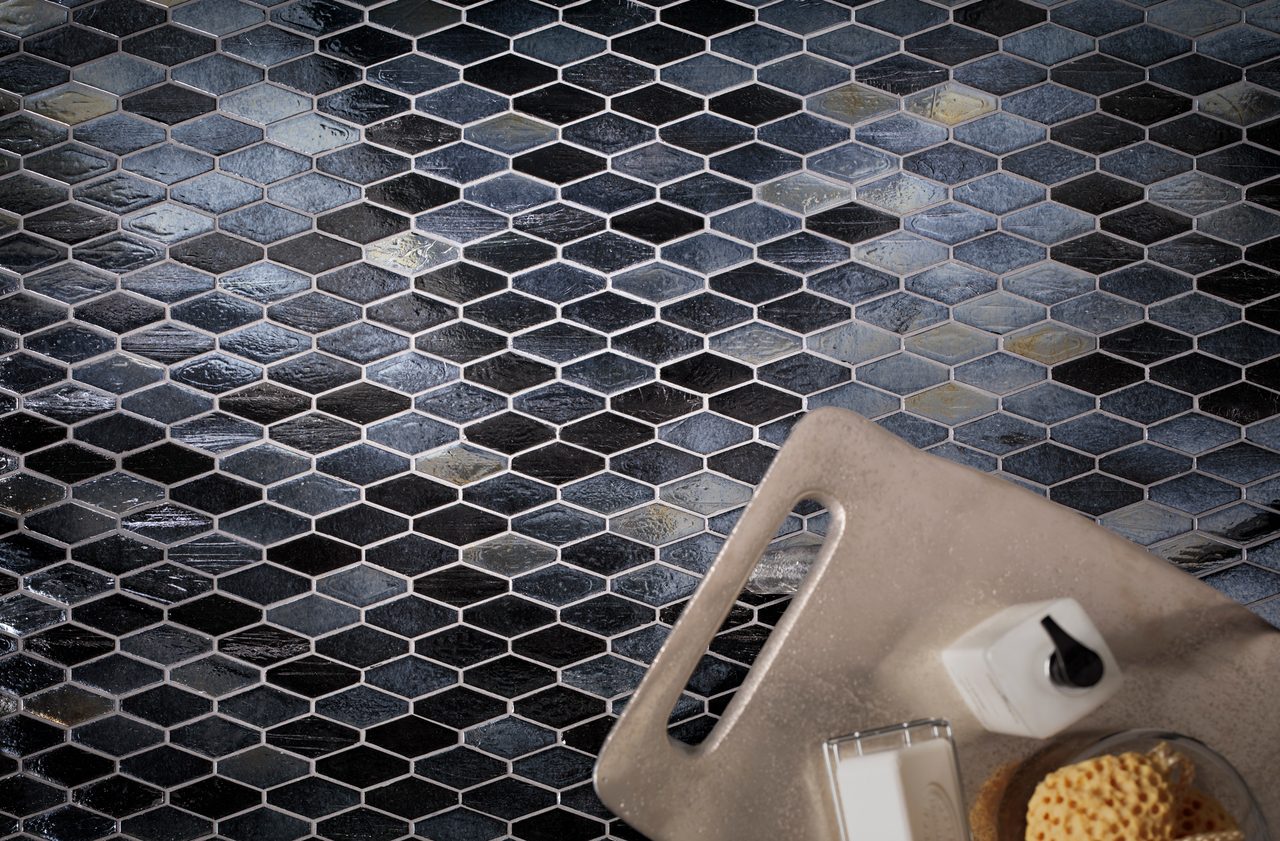Automotive tire, Wire fencing, Grille, Hood, Light, Mesh, Fence, Grey