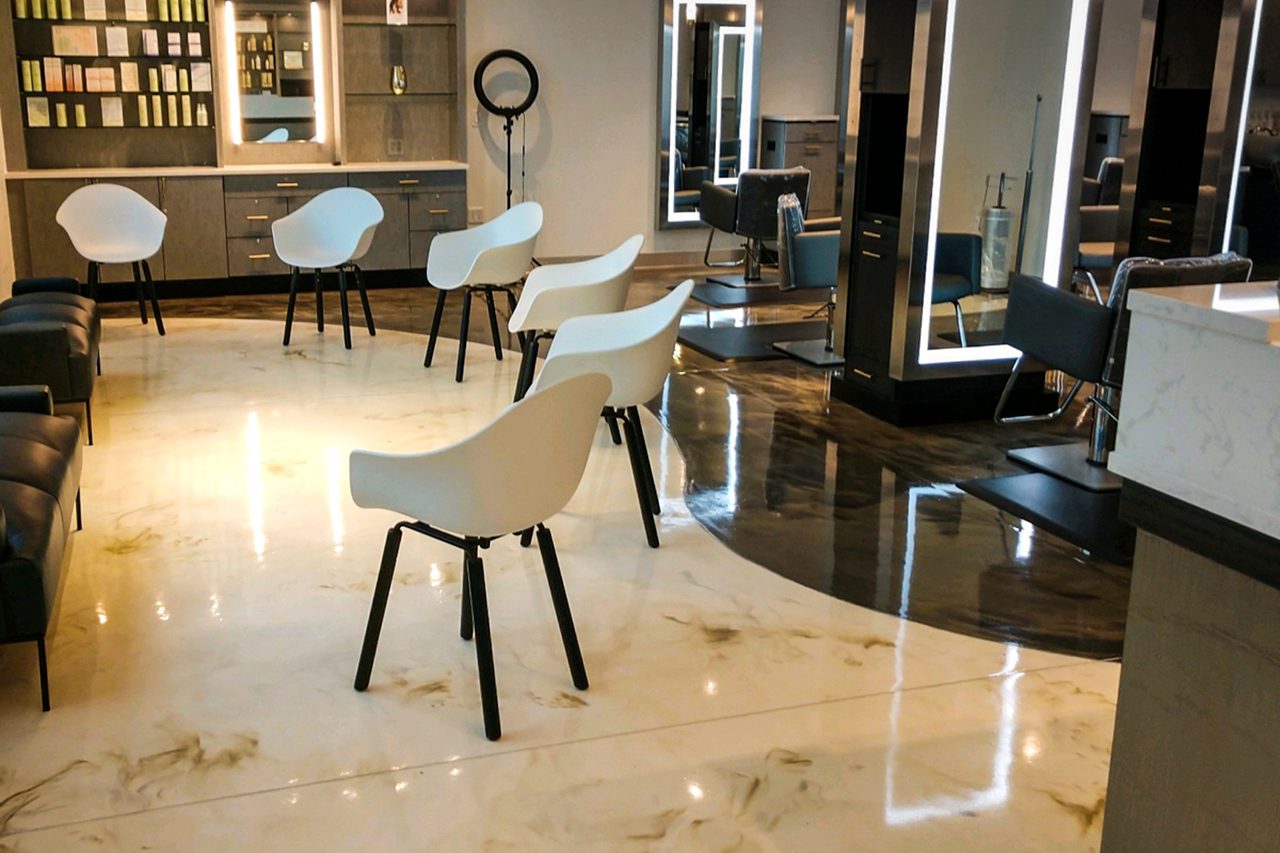 Interior design, Table, Furniture, Property, Chair, Wood, Lighting, Architecture, Flooring, Floor