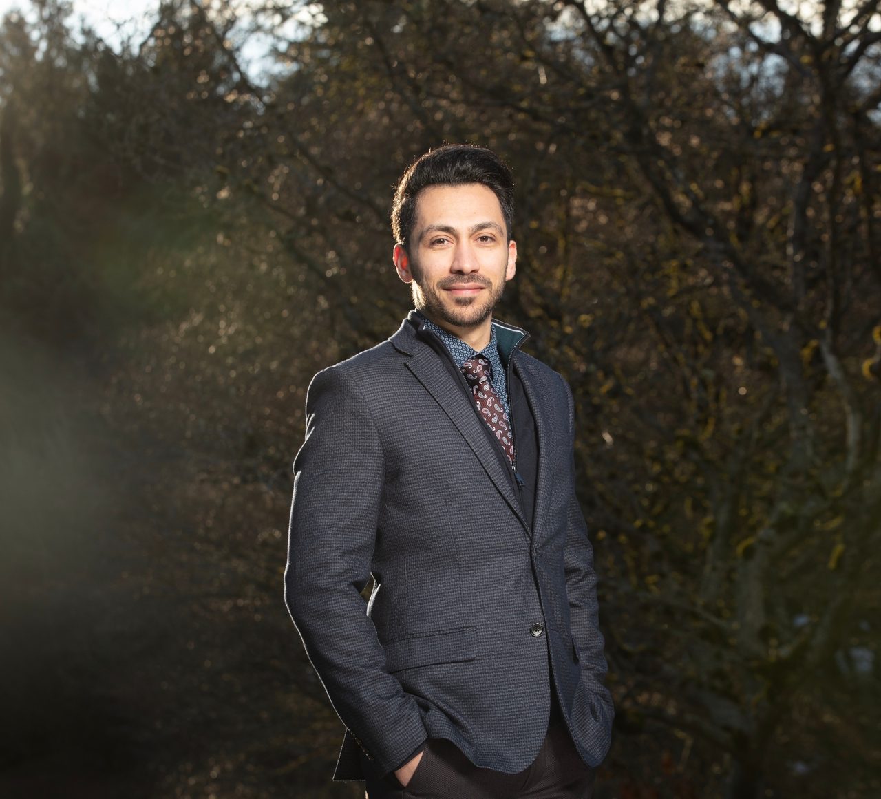 People in nature, Dress shirt, Flash photography, Smile, Beard, Plant, Sleeve, Wood, Collar, Tree