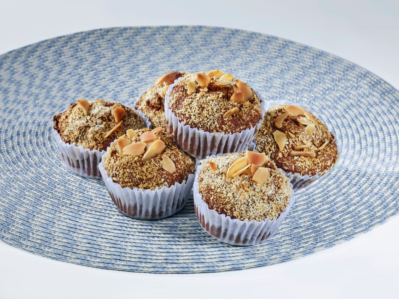 Baking cup, Baked goods, Food, Muffins, Recipe, Placemat, Cupcake