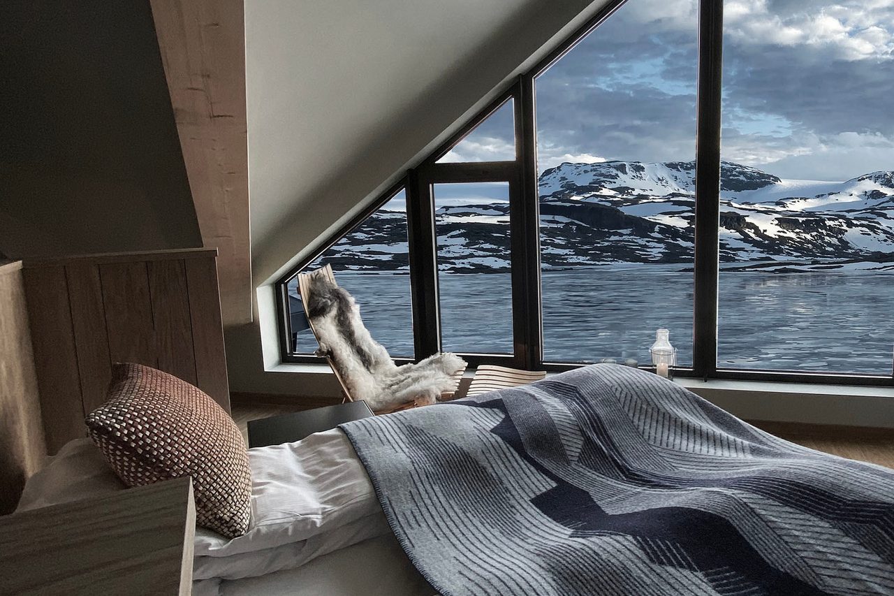 Water, Sky, Property, Building, Cloud, Comfort, Window, Wood, House, Shade