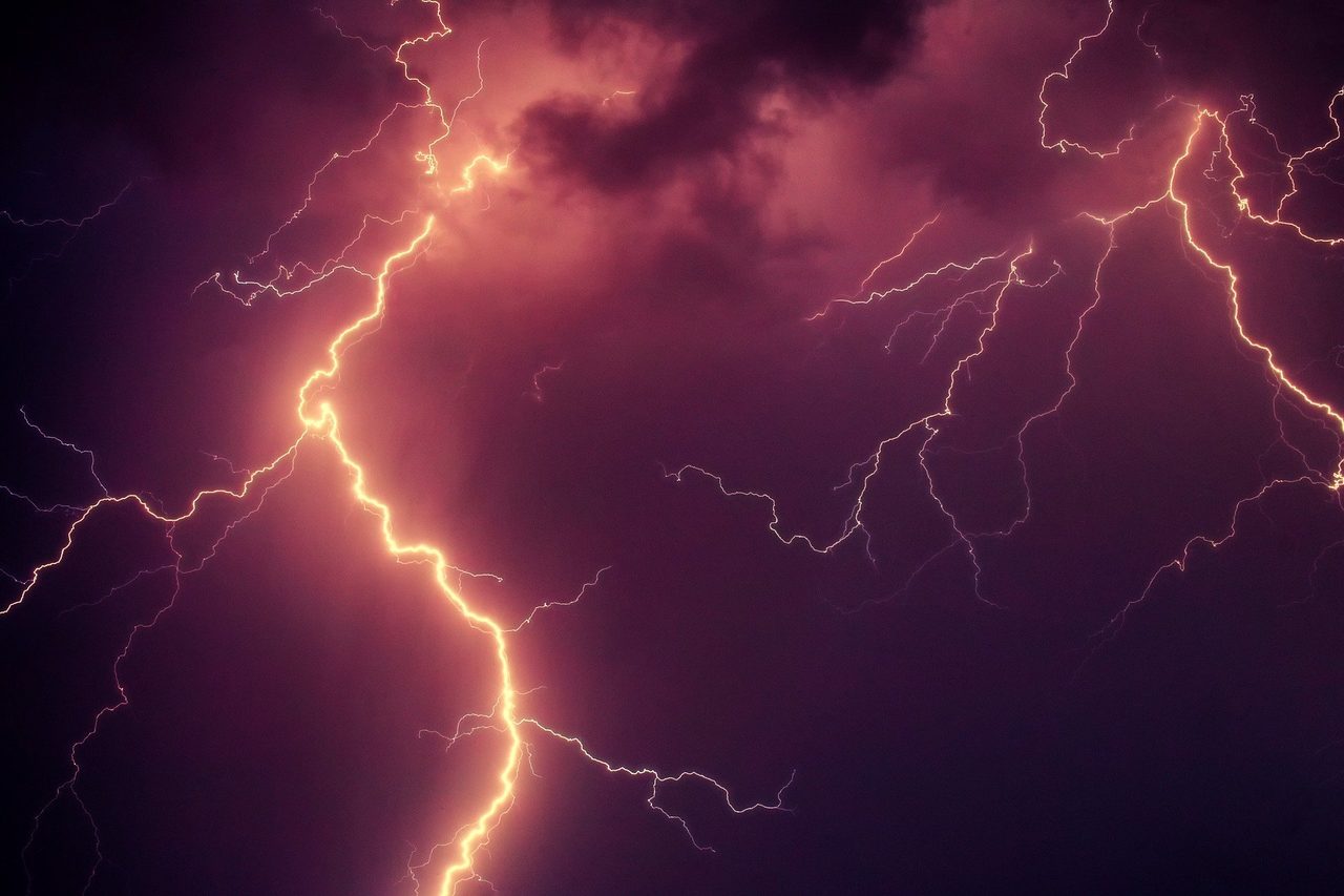 Lightning, Sky, Thunder, Thunderstorm, Atmosphere, Daytime, White, Light, Cloud, Nature