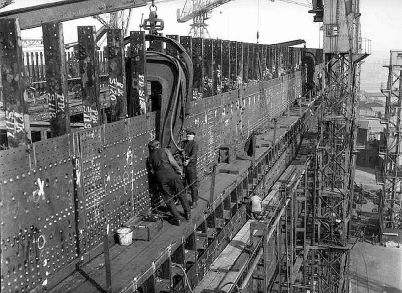 Fig 4 Worker Rivet Hull