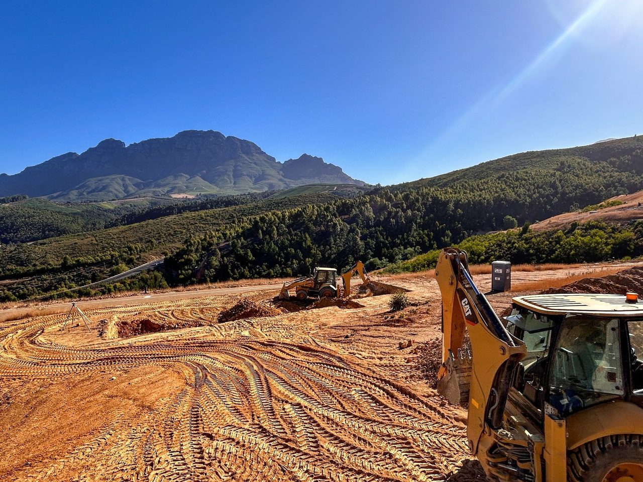 Heavy equipment, Agricultural machinery, Soil, Bulldozer, Machine, Field