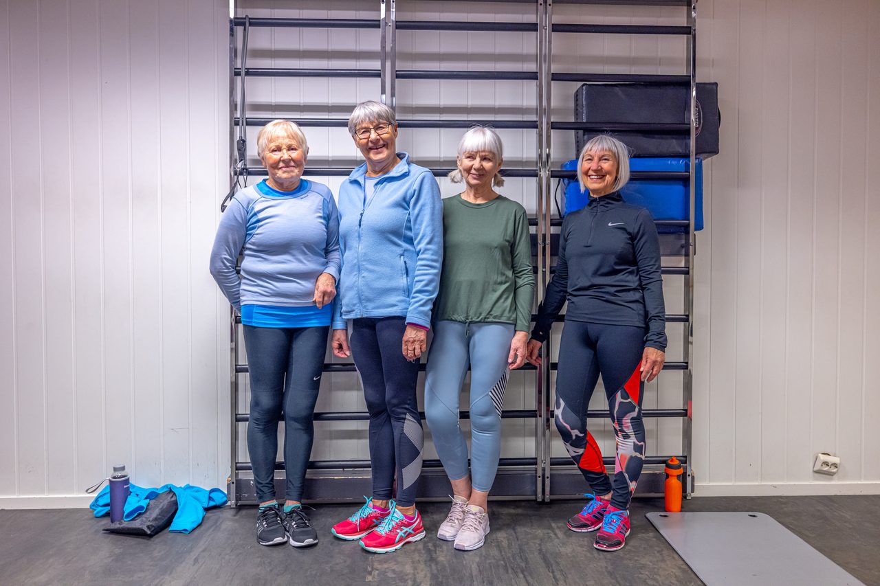 Shoe, Smile, Blue, Standing