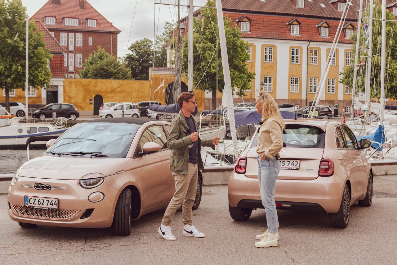 Vehicle registration plate, Automotive design, Wheel, Car, Tire, Hood, Building