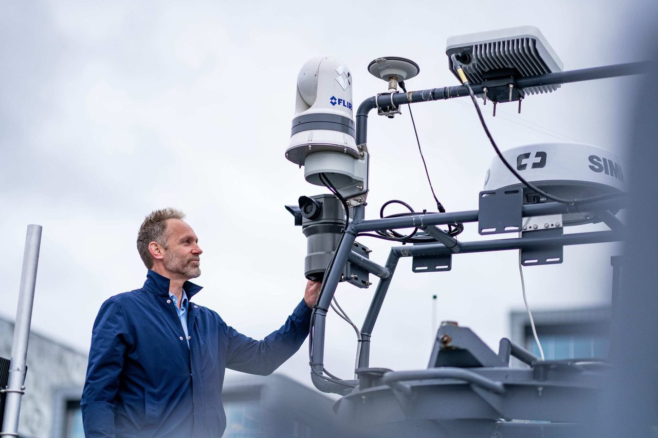 Sky, Workwear, Cloud