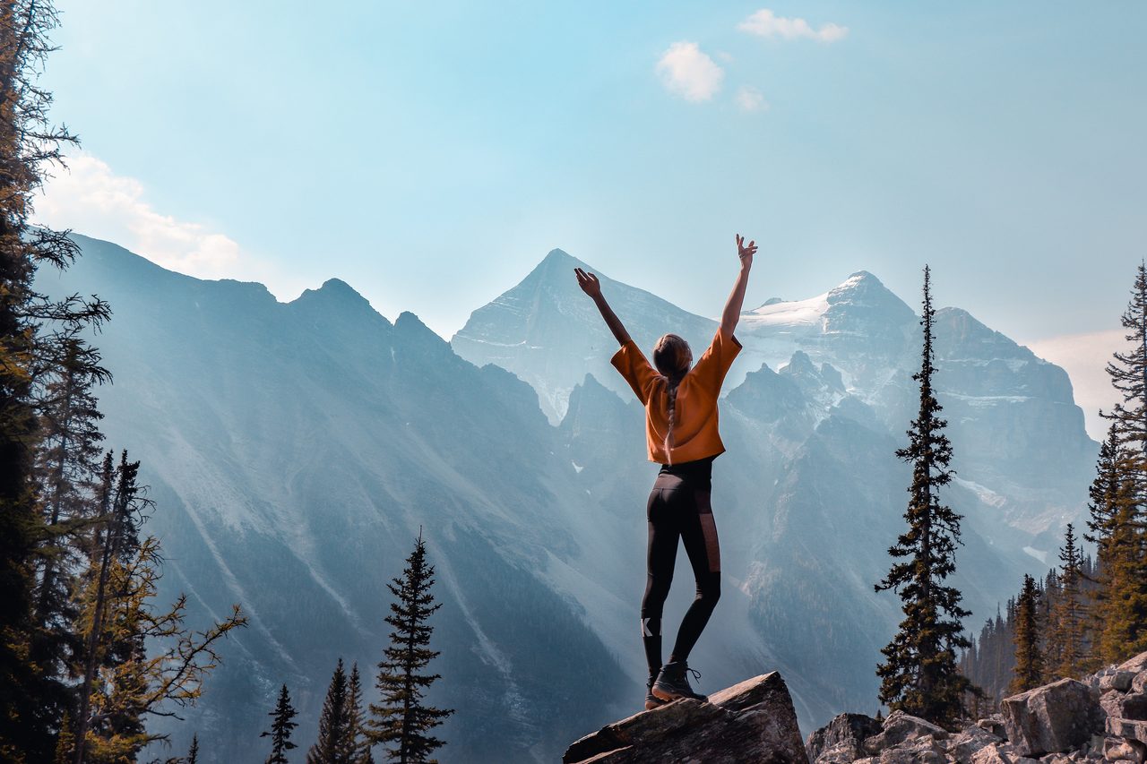 People in nature, Outdoor recreation, Sky, Cloud, Mountain, Plant, Tree, Highland, Happy, Terrain