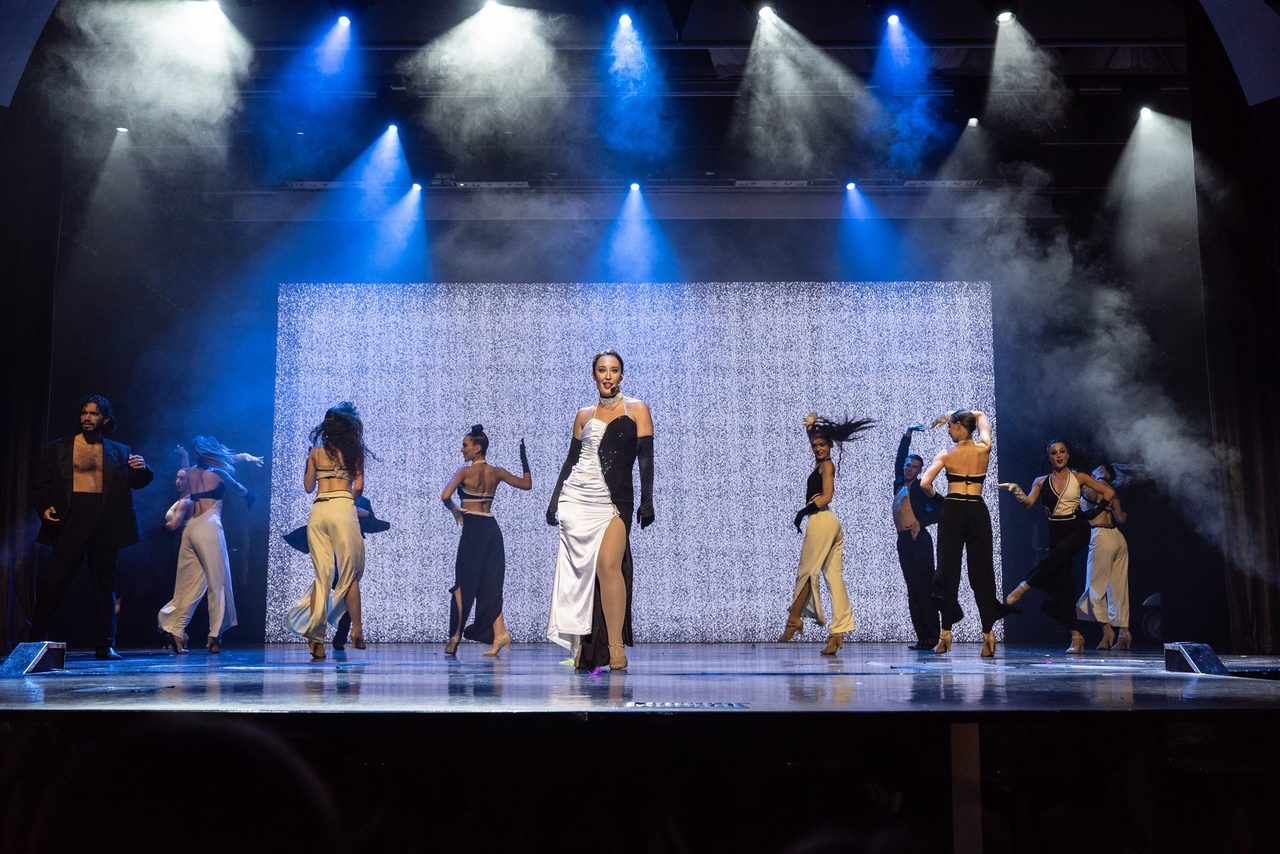 Performing arts, Dress, Dance, Entertainment, Music