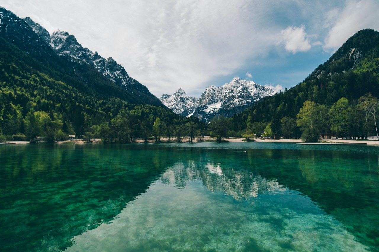 Natural landscape, Cloud, Water, Sky, Mountain, Green, Nature, Azure, Tree, Highland