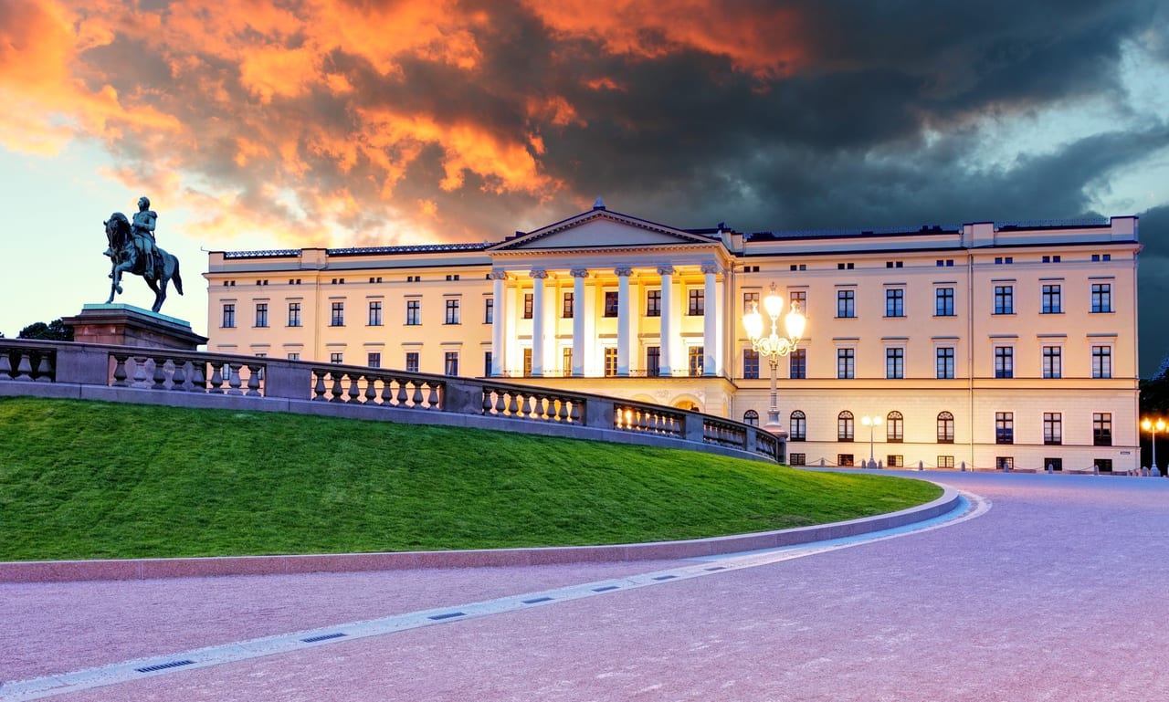 Public space, Official residence, Architecture, Palace
