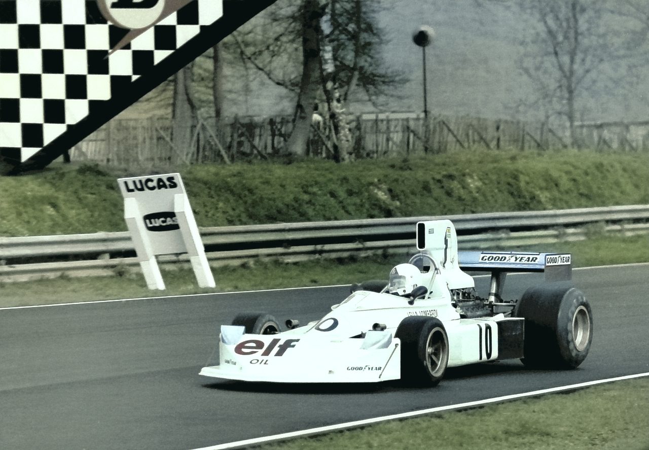 Automotive tire, Wheel, Vehicle, Car, White, Asphalt, Racing, Plant