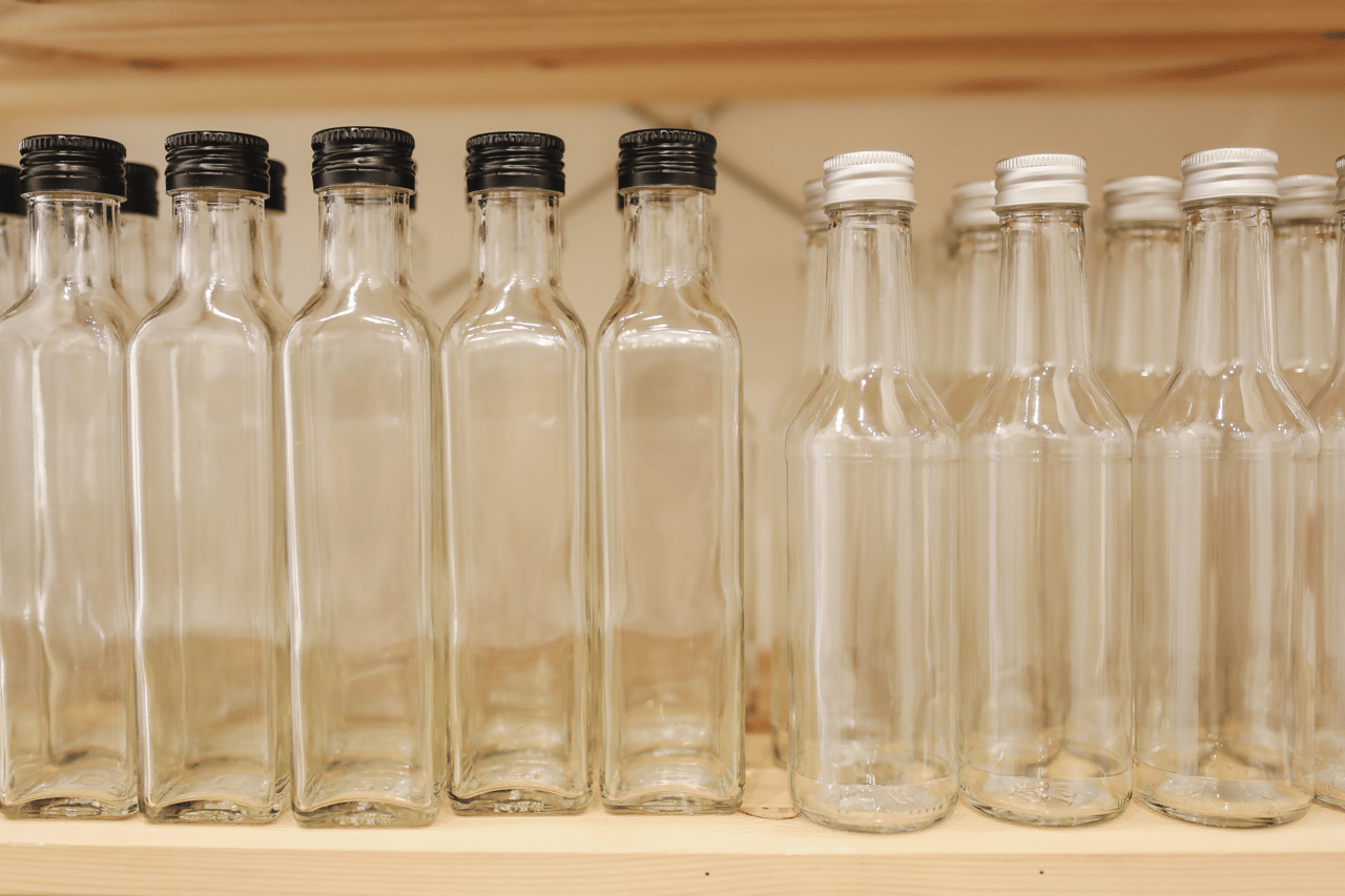 Bottle cap, Liquid, Drinkware, Fluid, Drink