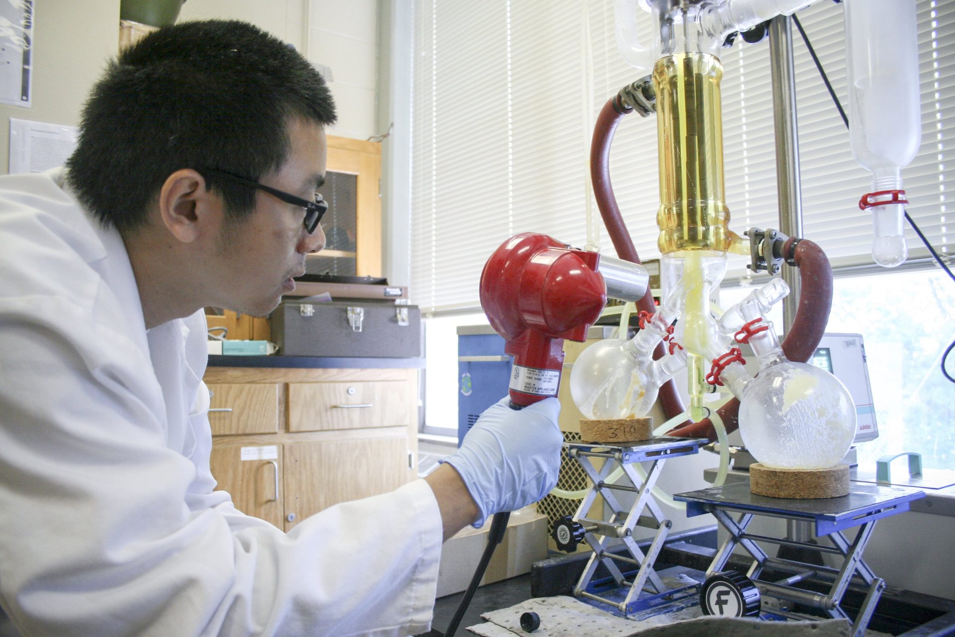 Safety glove, Laboratory equipment, Health care, Chemical engineer, Researcher, Workwear, Scientist, Research