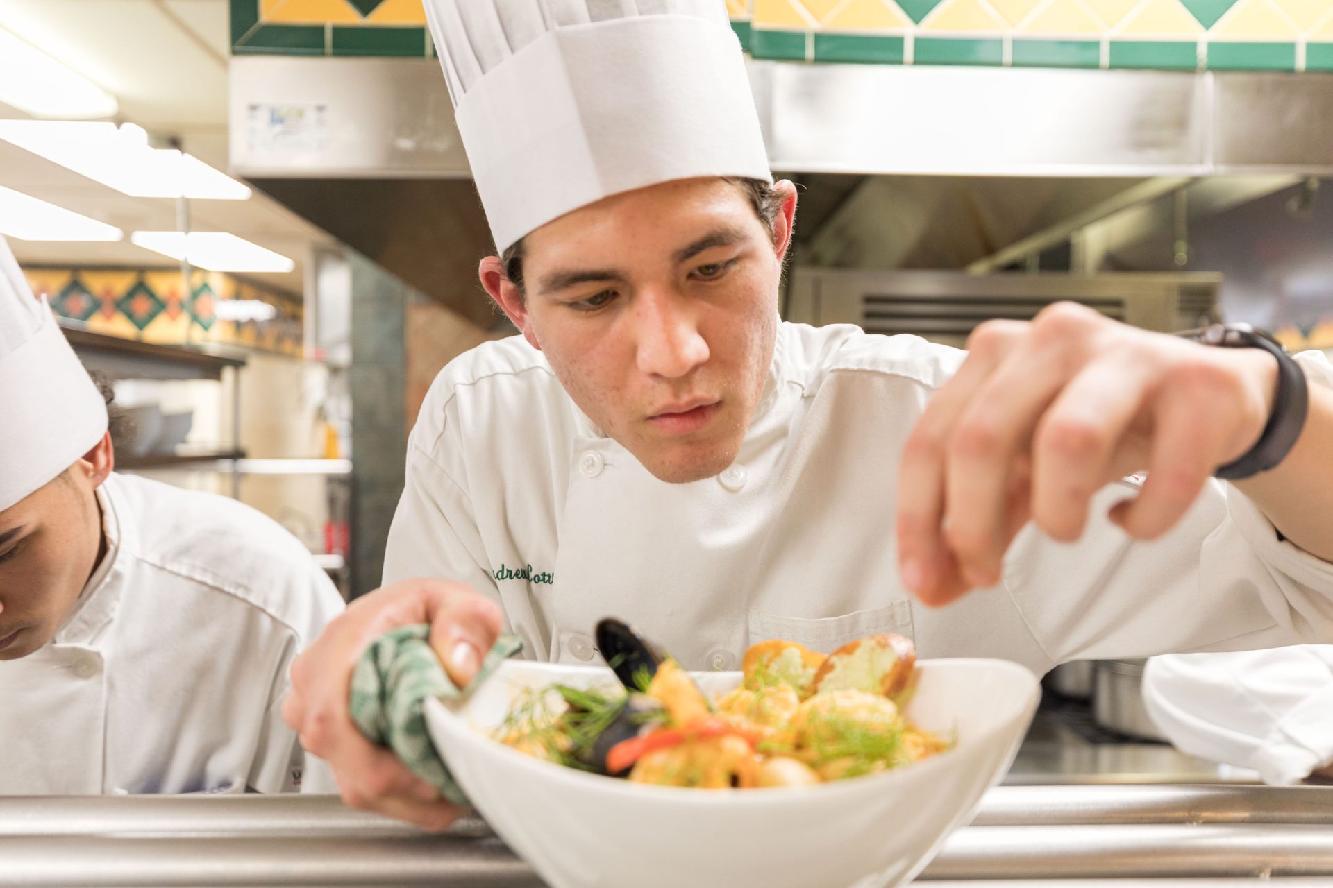 Food craving, Tableware, Recipe, Chef, Cuisine, Ingredient, Cooking, Watch, Dish