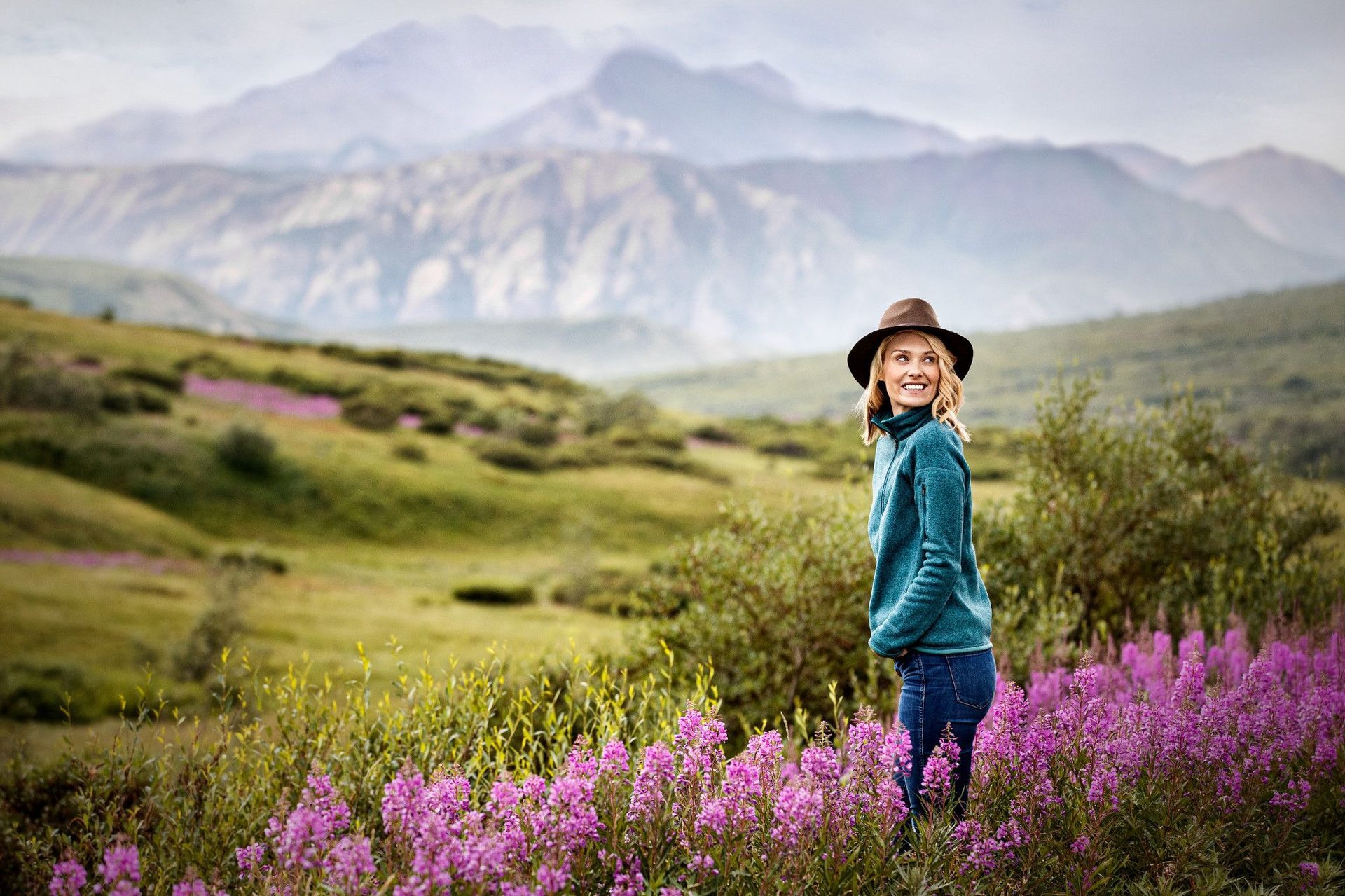 People in nature, Natural landscape, Cloud, Sky, Flower, Mountain, Smile, Plant, Ecoregion