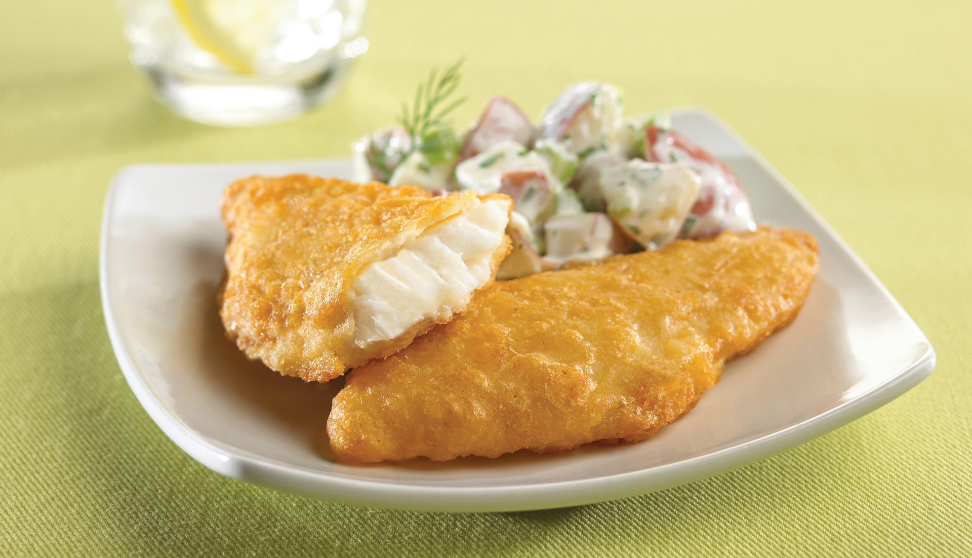 Deep frying, Fast food, Baked goods, Tableware, Ingredient, Plate, Recipe