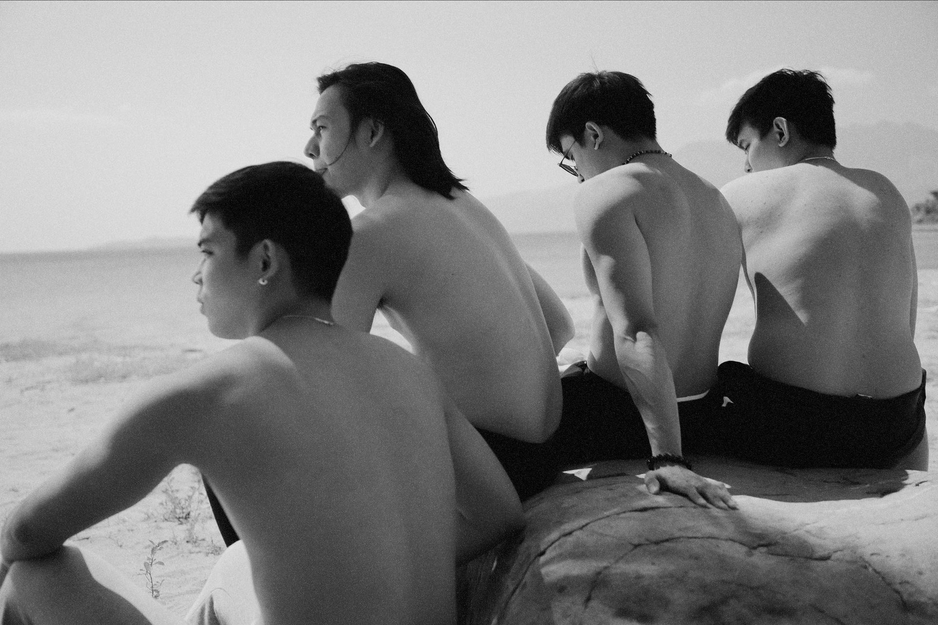 People on beach, Flash photography, Happy, Gesture, Black-and-white, Style