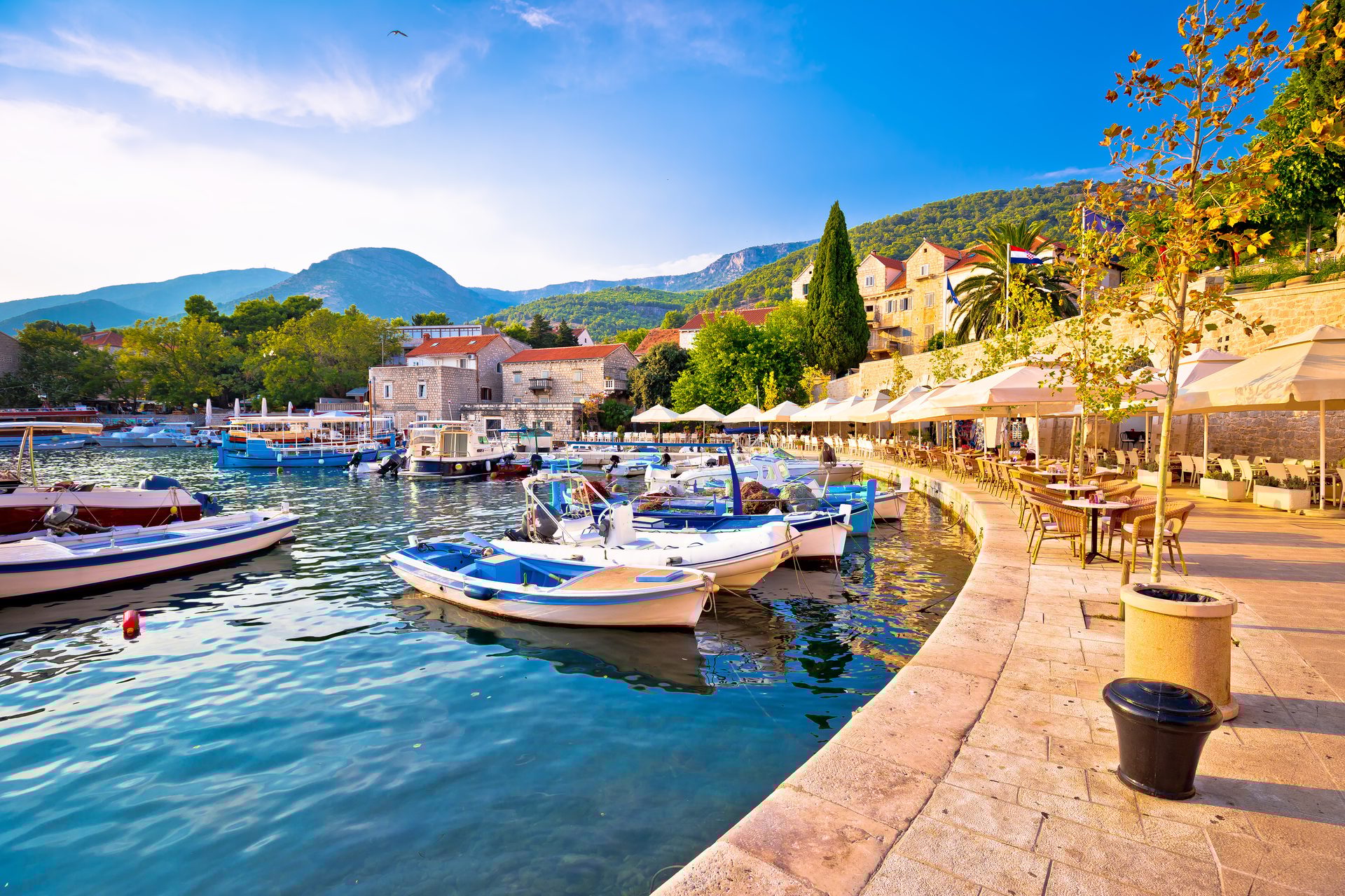 Tourist attraction, Boat, Watercraft