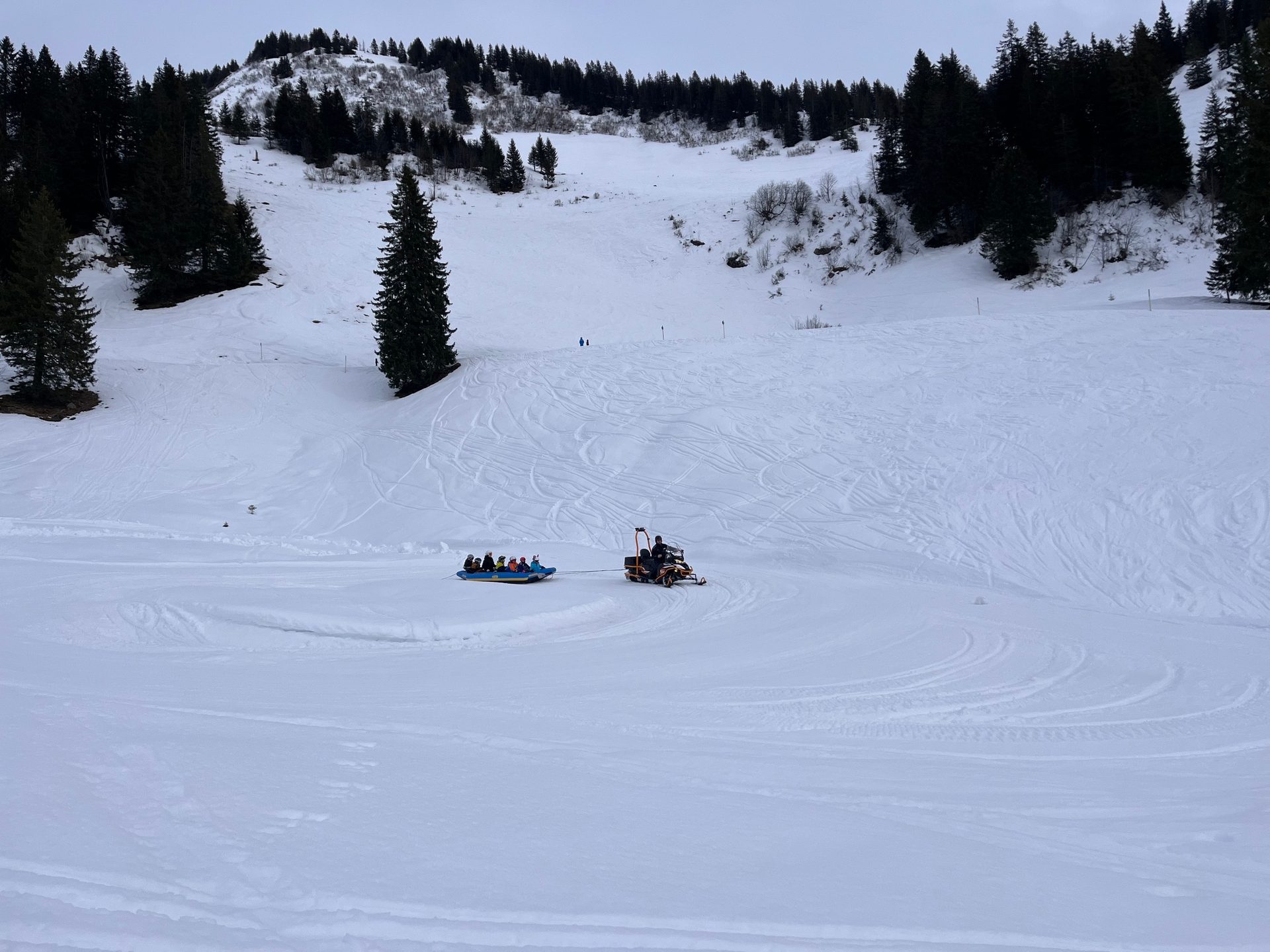 Mountainous landforms, geological phenomenon, Glacial landform, Ice cap, Snow, Winter, Terrain, Recreation, Freezing, Slope