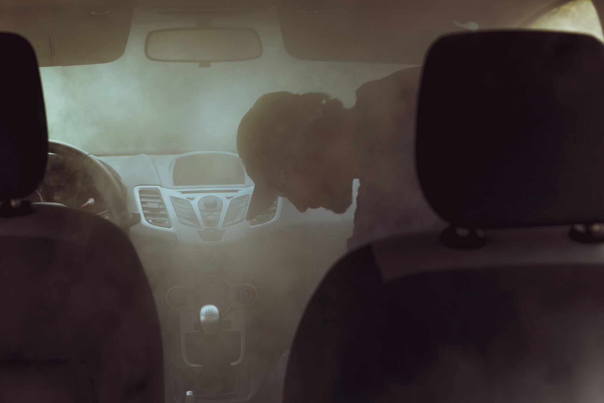 Mode of transport, Automotive lighting, Vehicle door, Car, Hood, Gesture