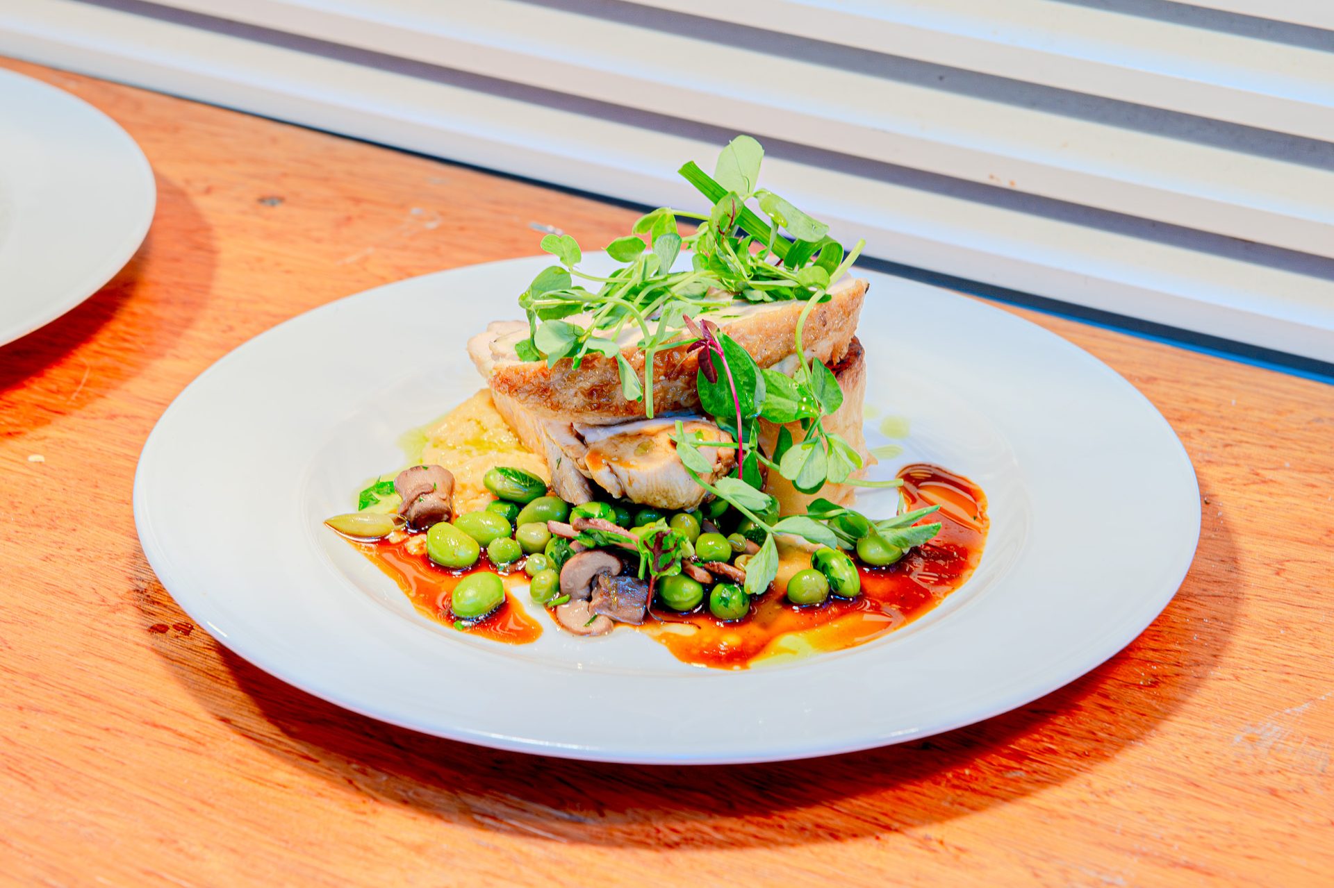 Fines herbes, Leaf vegetable, Food, Tableware, Dishware, Recipe, Ingredient, Plate