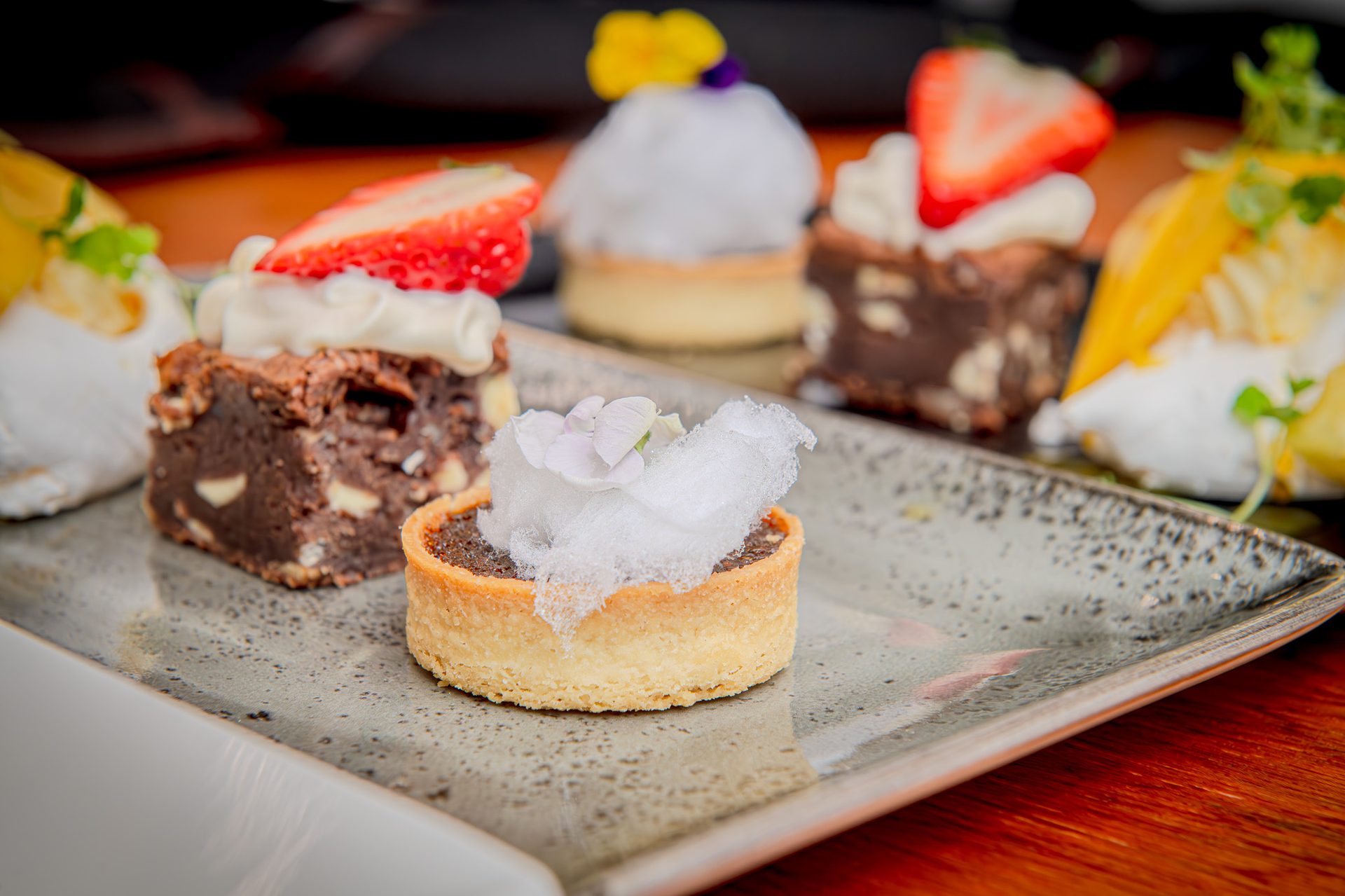 Baked goods, Food, Ingredient, Recipe, Tableware, Plate