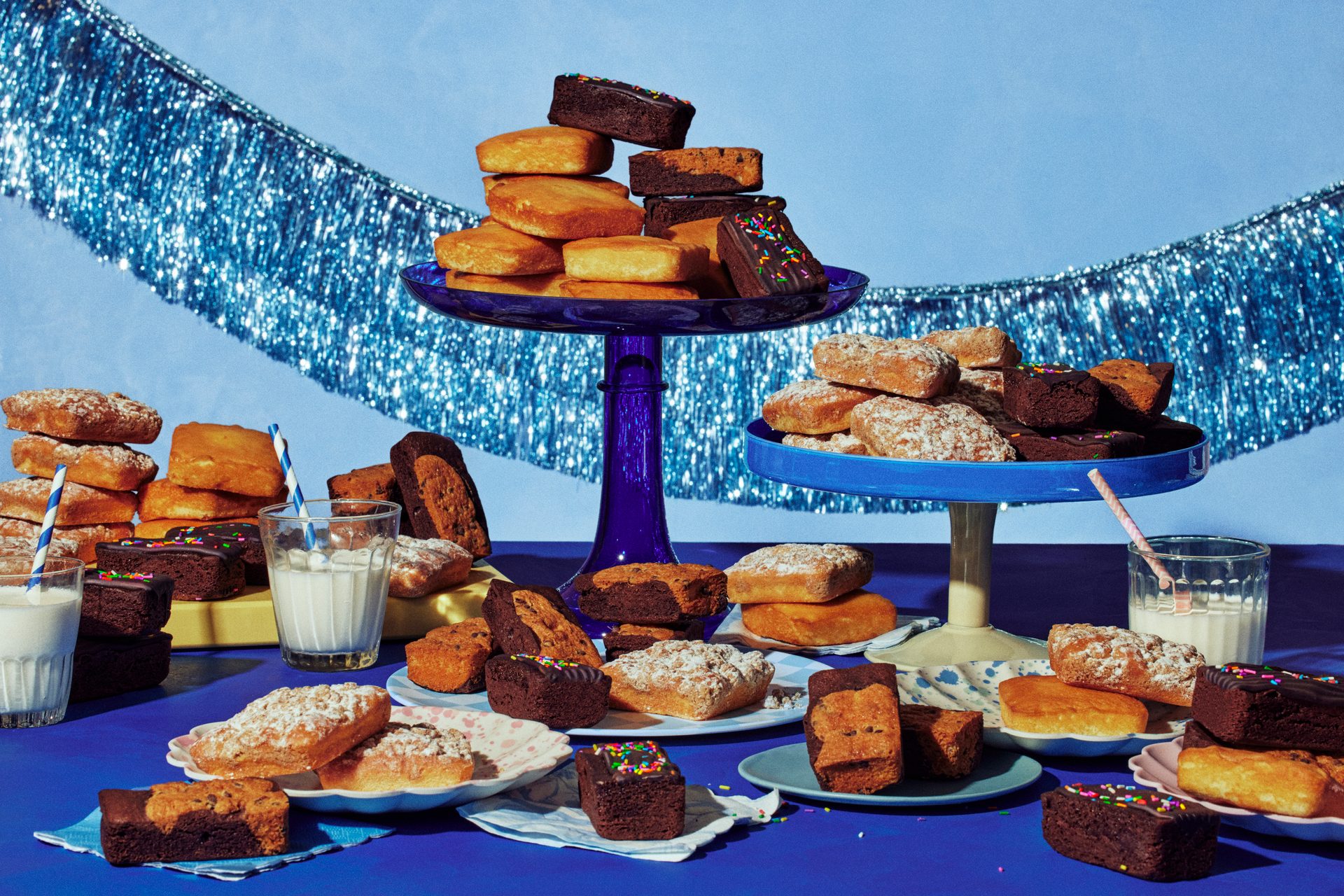 Baked goods, Food, Tableware, Plate, Dishware, Cuisine, Ingredient, Table, Cake, Dish
