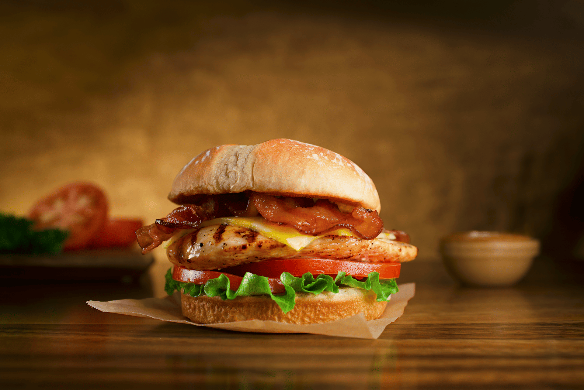 Staple food, Leaf vegetable, Tableware, Bun, Recipe, Sandwich, Ingredient, Hamburger
