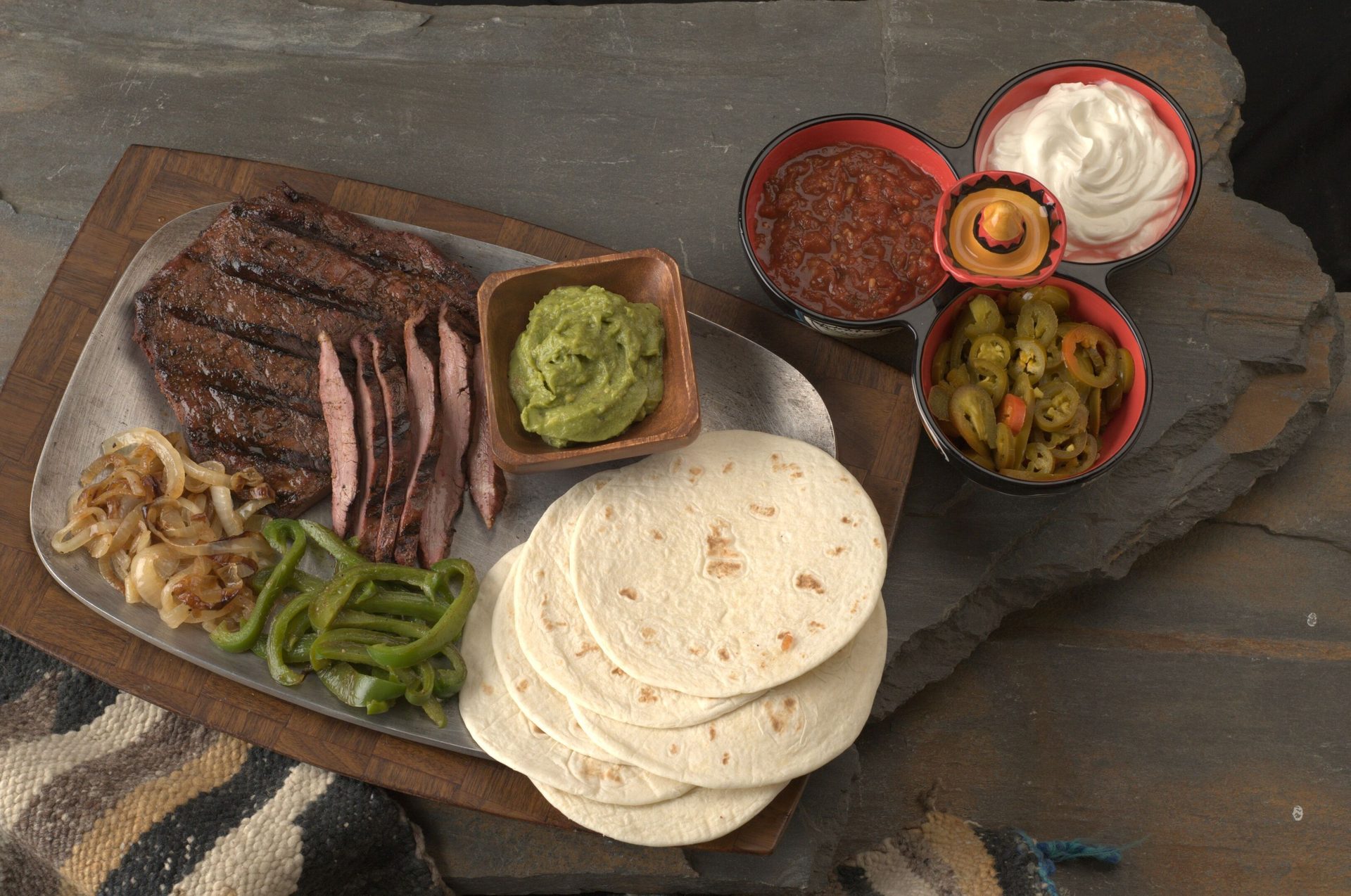Staple food, Tableware, Fajitas, Tortillas, Ingredient, Cuisine, Recipe, Dish