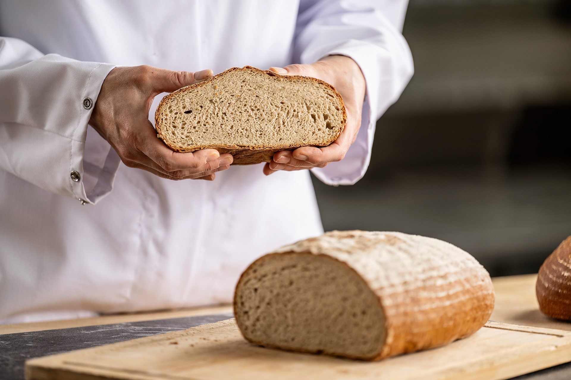 Graham bread, Food, Ingredient, Loaf, Baking, Sourdough, Gluten