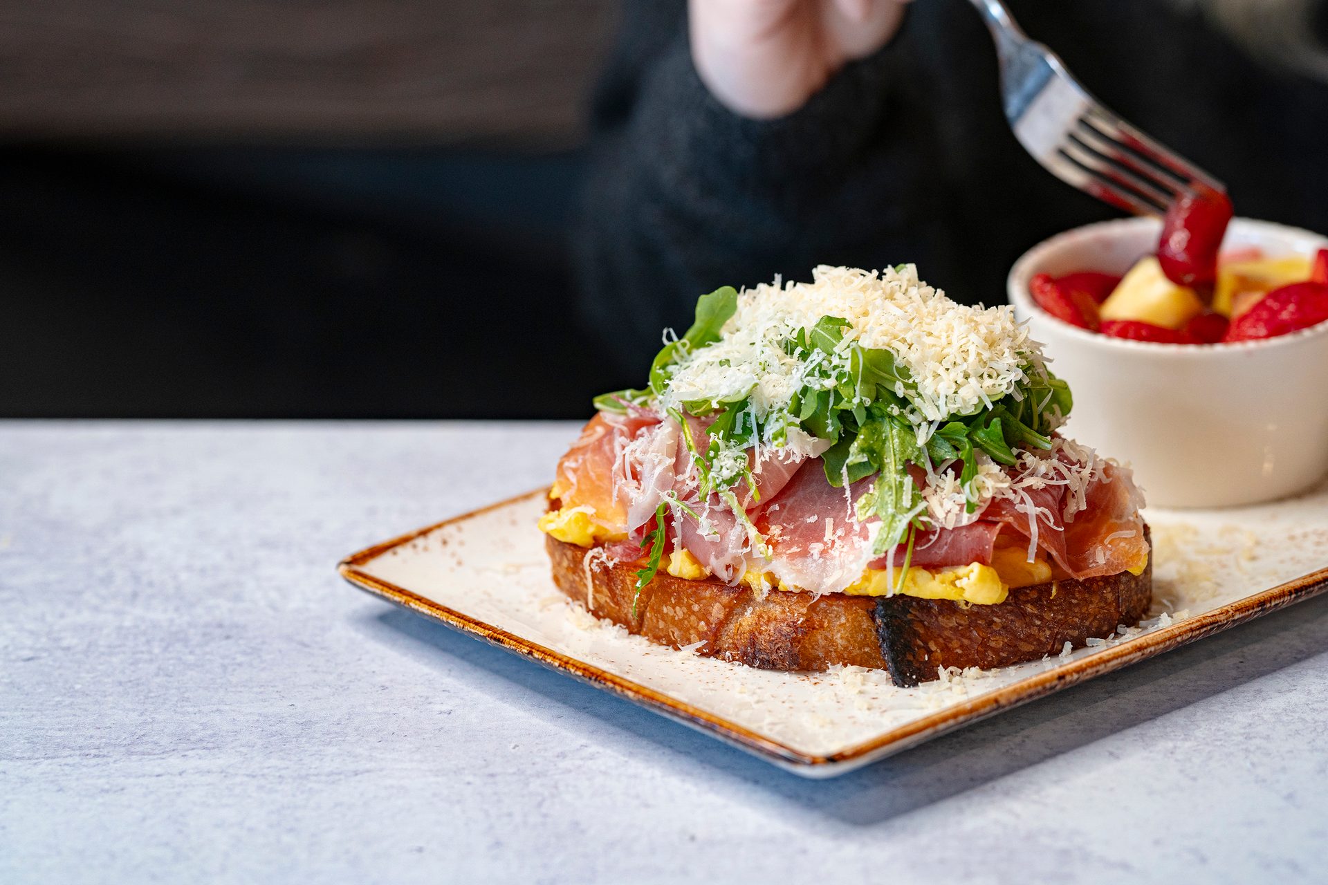 Finger food, Tableware, Ingredient, Bread, Vegetable, Breakfast, Recipe, Produce