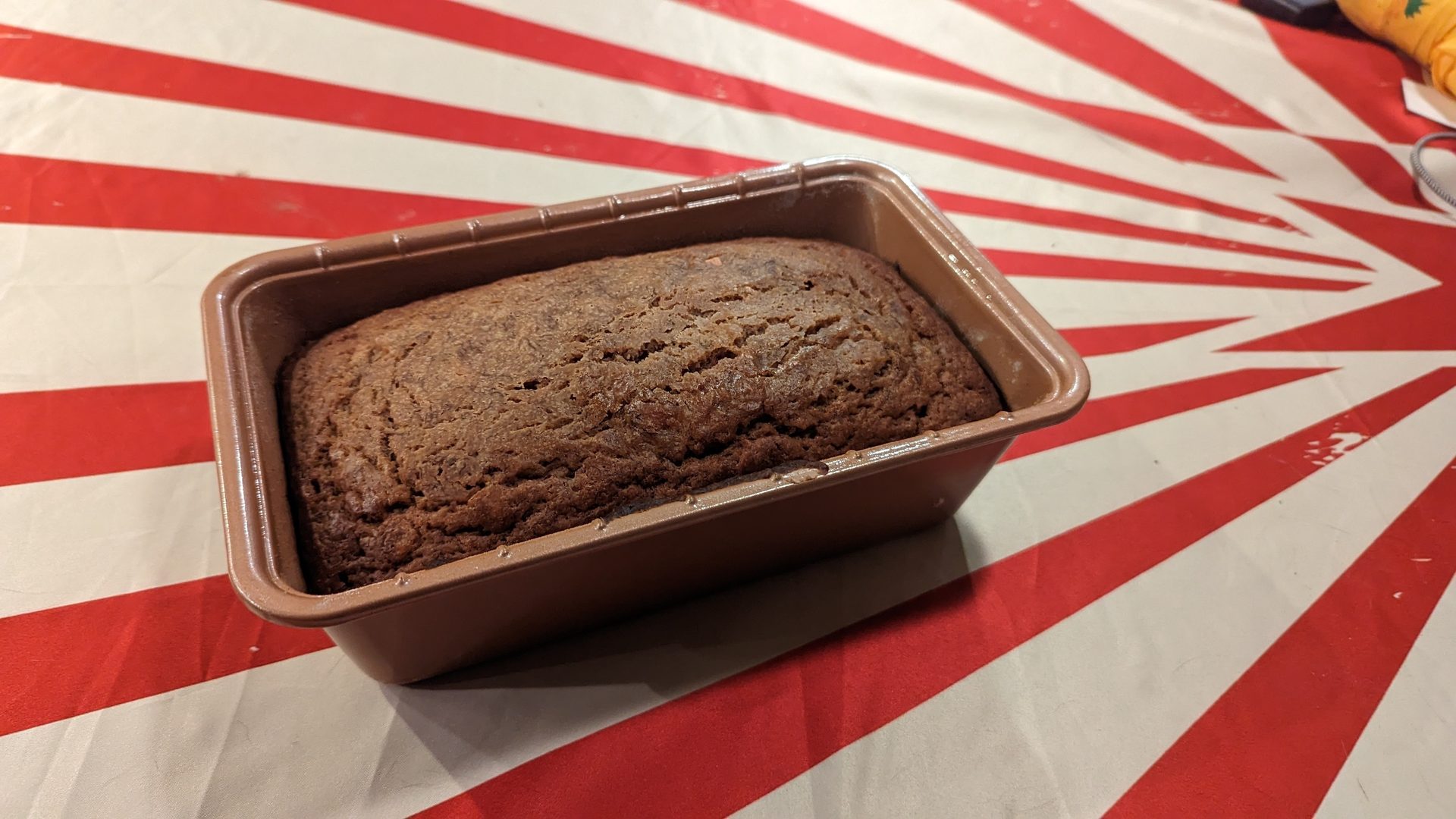 Banana bread, Baking pan, Striped tablecloth