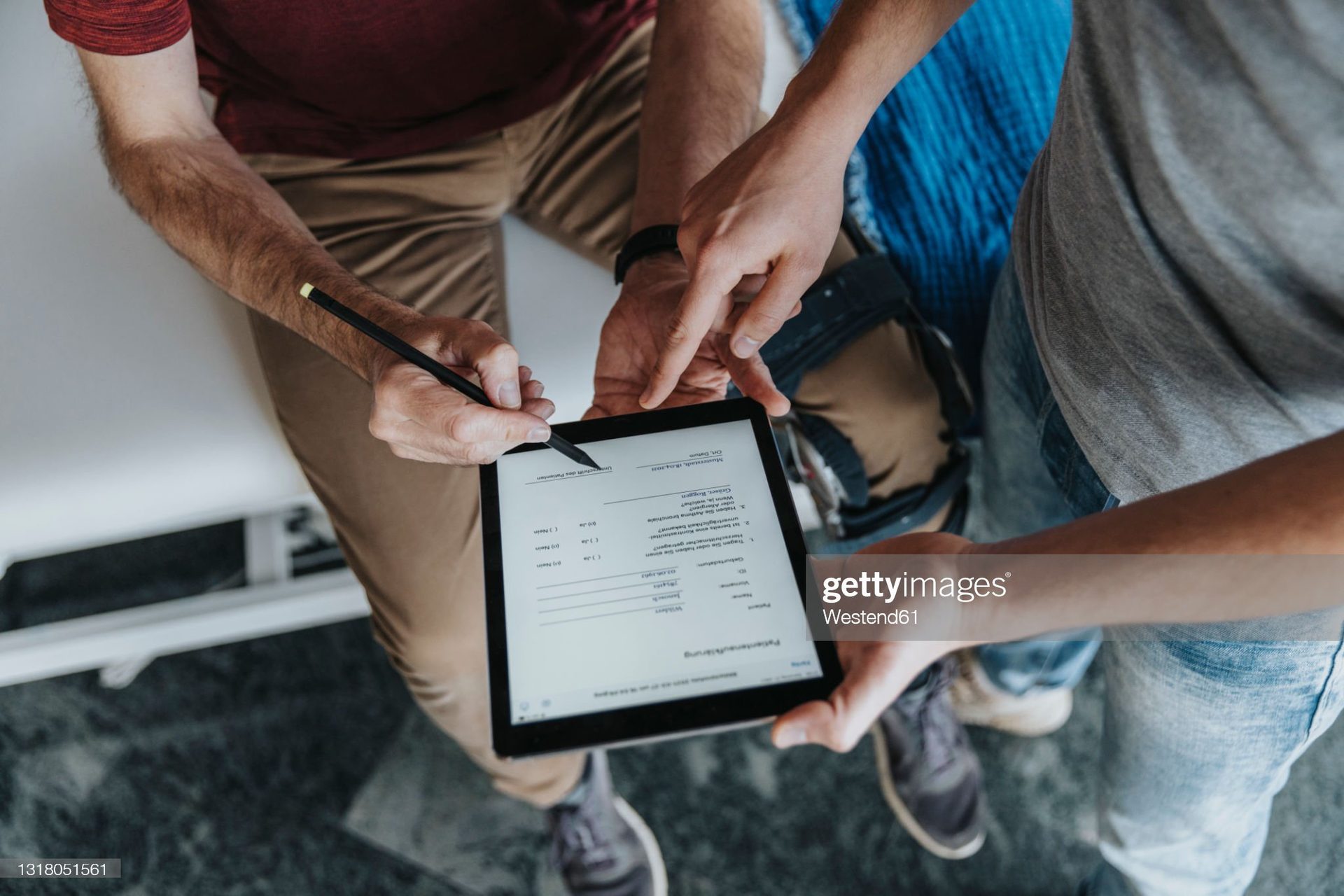 Tablet computer, Mobile device, Hand, Shoe, Arm, Sleeve, Gesture, Waist, Finger