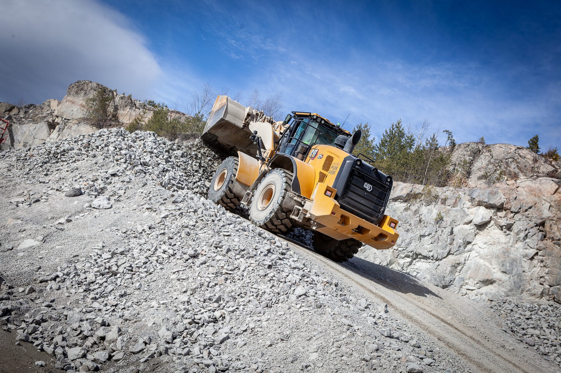 Automotive Wheel System, Land vehicle, Heavy equipment, Machine, Fender