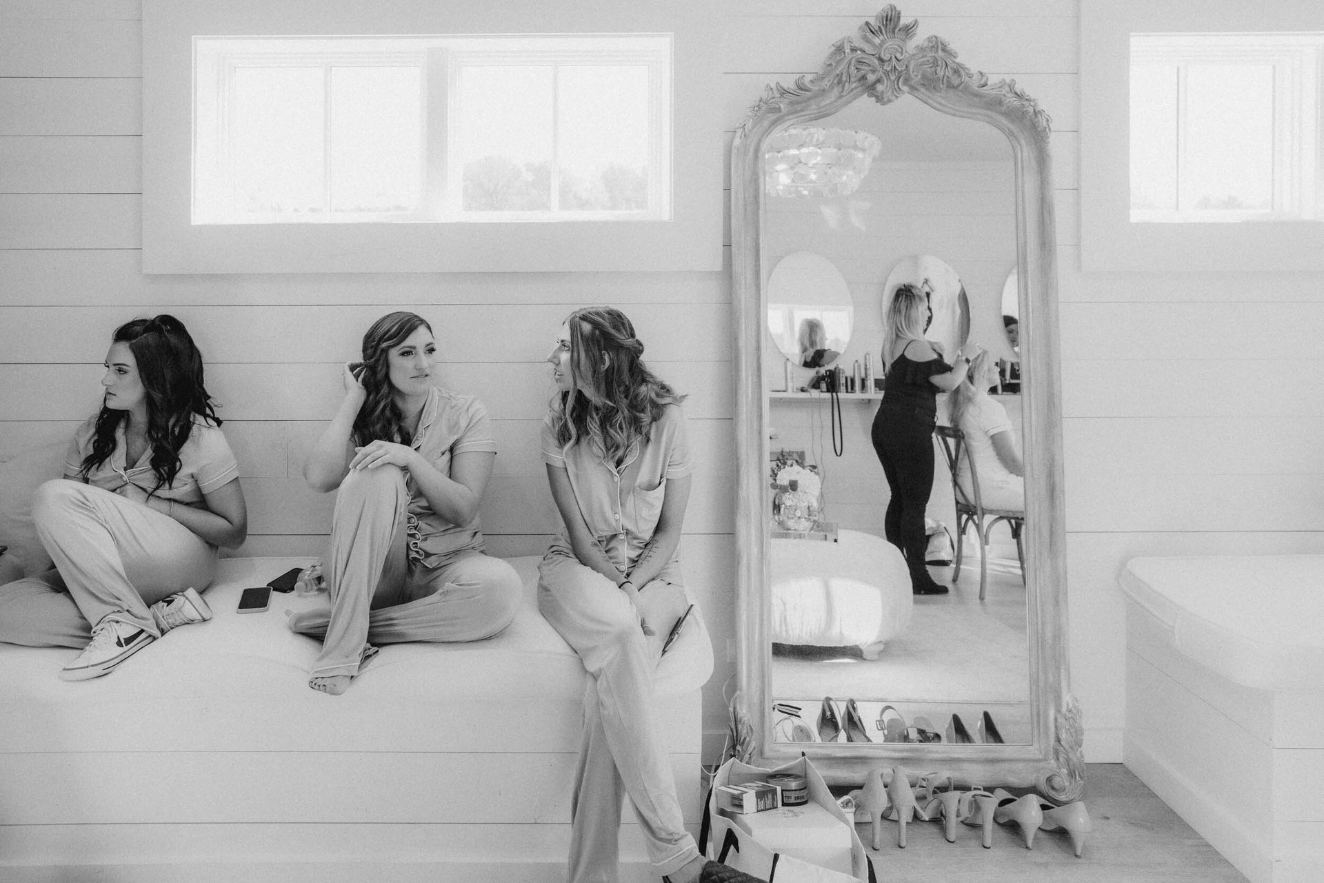 Interior design, Dress