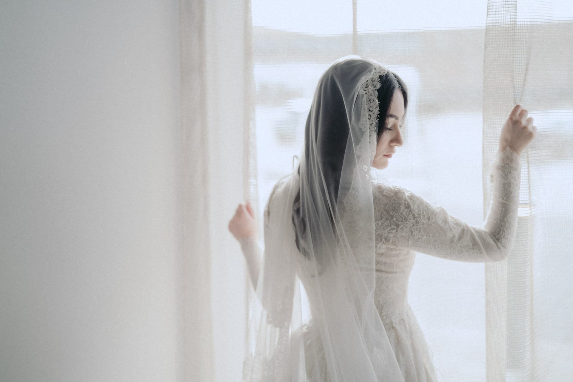 Wedding dress, Bridal Clothing, Fashion, Beauty, Textile, Bride, Lace