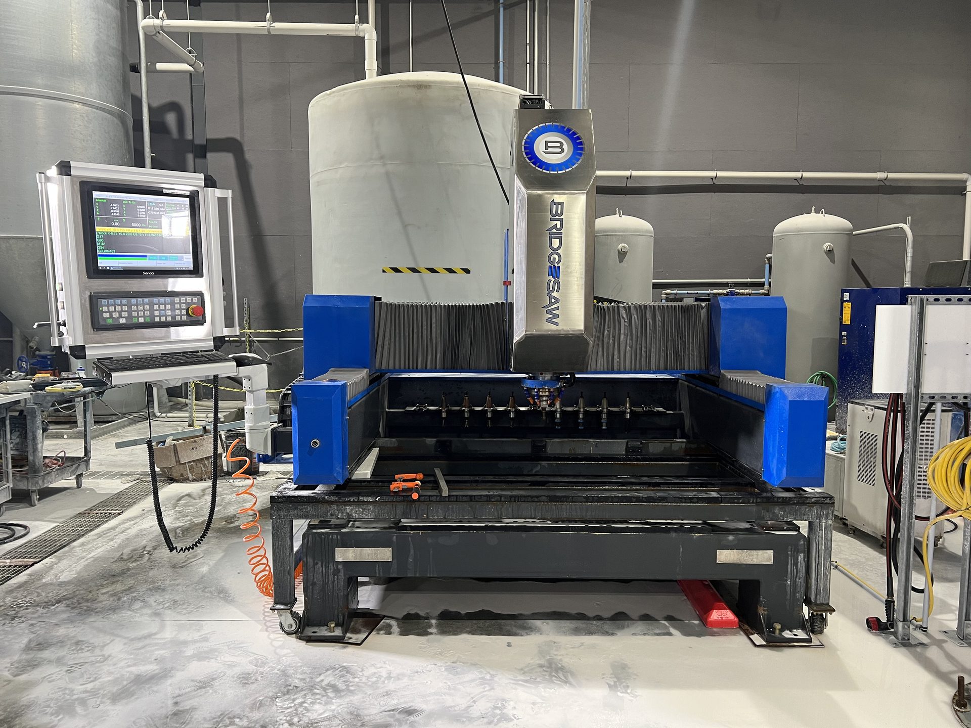 Machine Tech Enterprises (MTE) Bridgesaw, DiamondSC Sink Cutout Machine, Stone World Fabricator Roundup