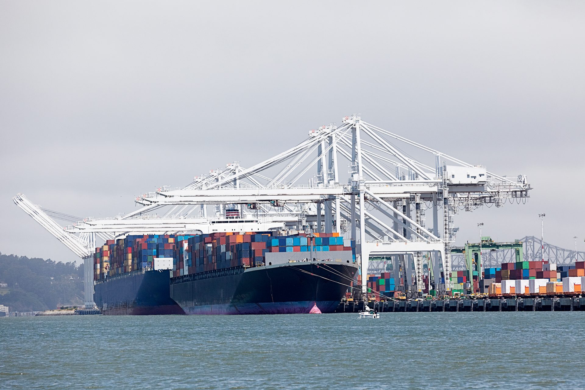 U.S. Shipping port New York, 4x6 getty images