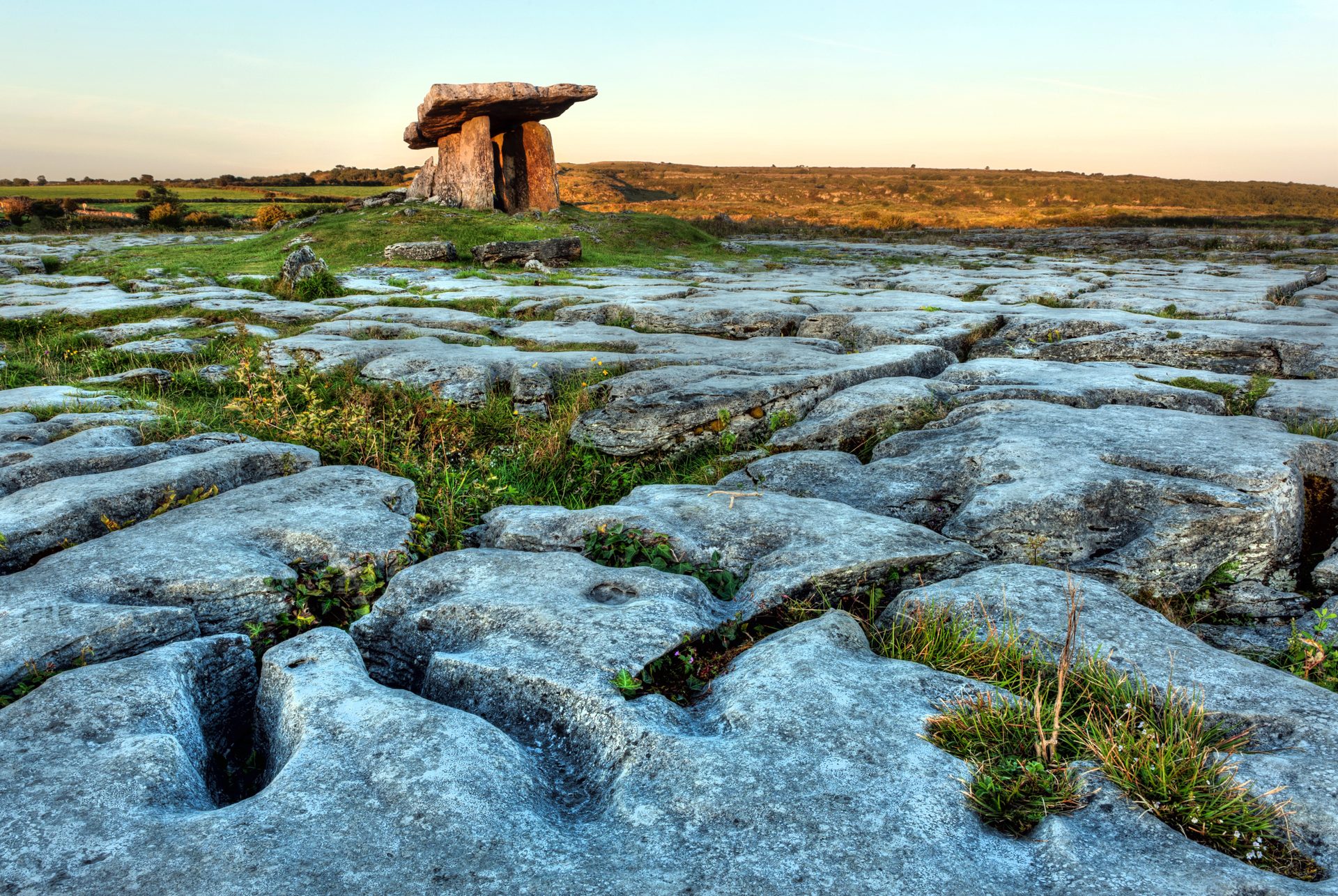 Natural landscape, Sky, Ecoregion, Nature, Plant, Bedrock, Wood, Grass, Watercourse