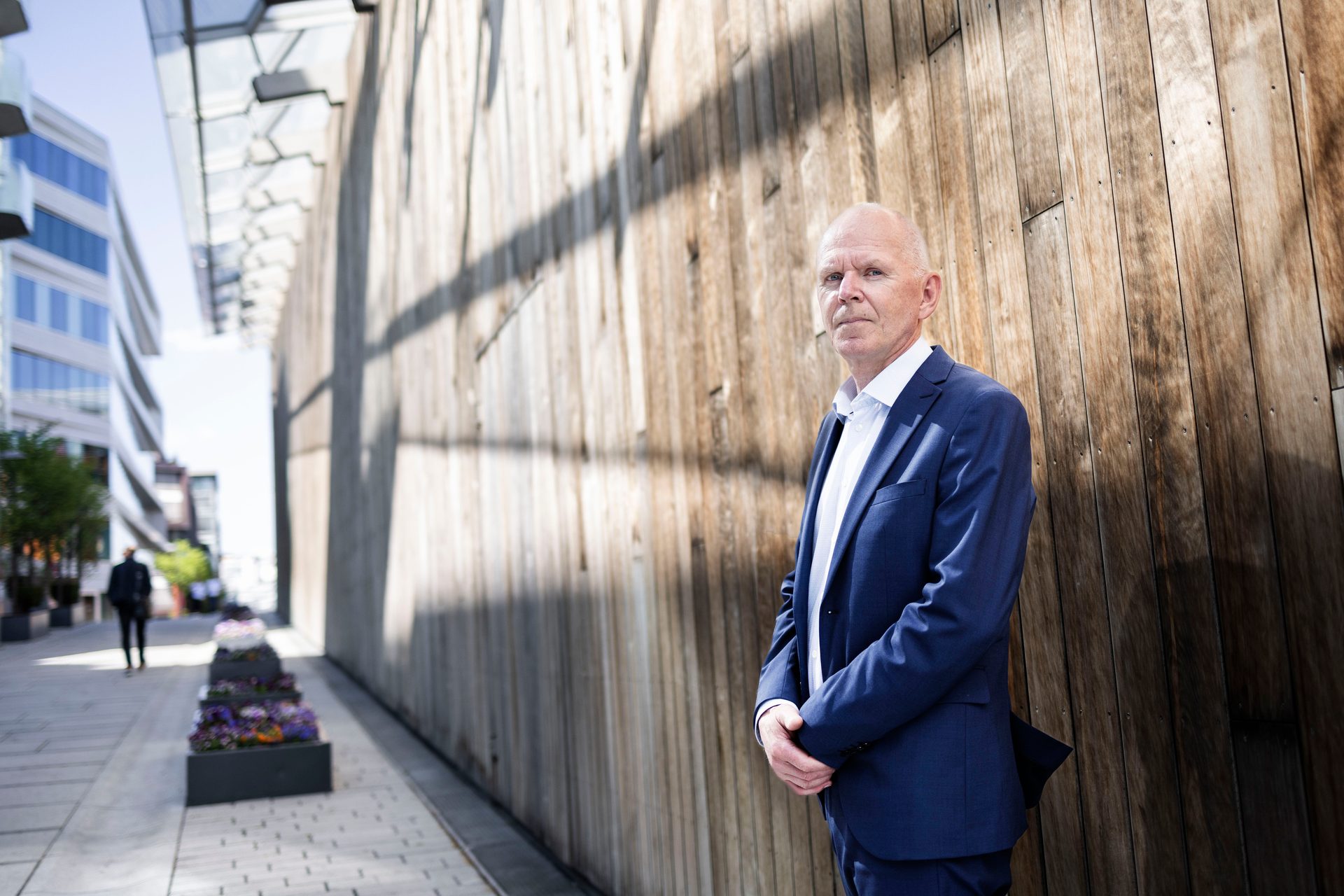Dress shirt, Wood, Tree, Wall